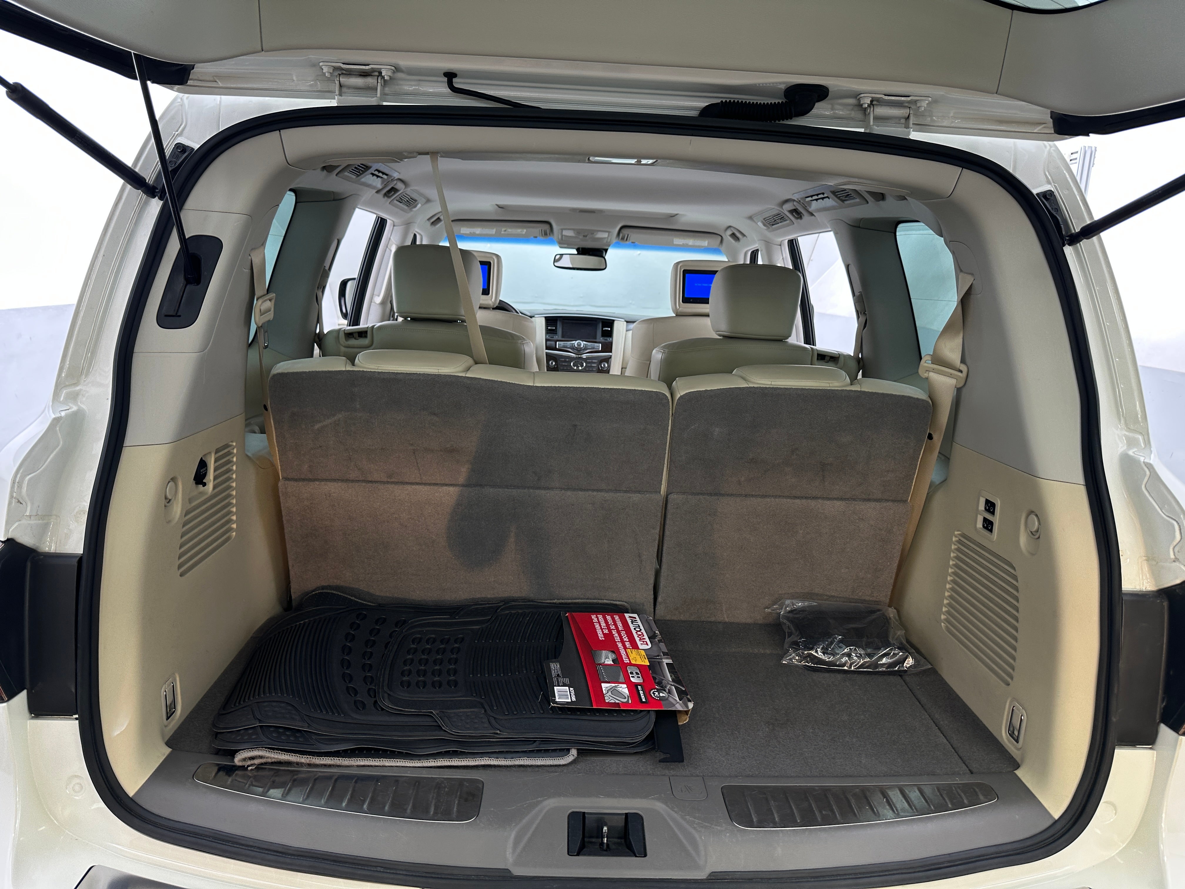 2017 INFINITI QX80 Base 6