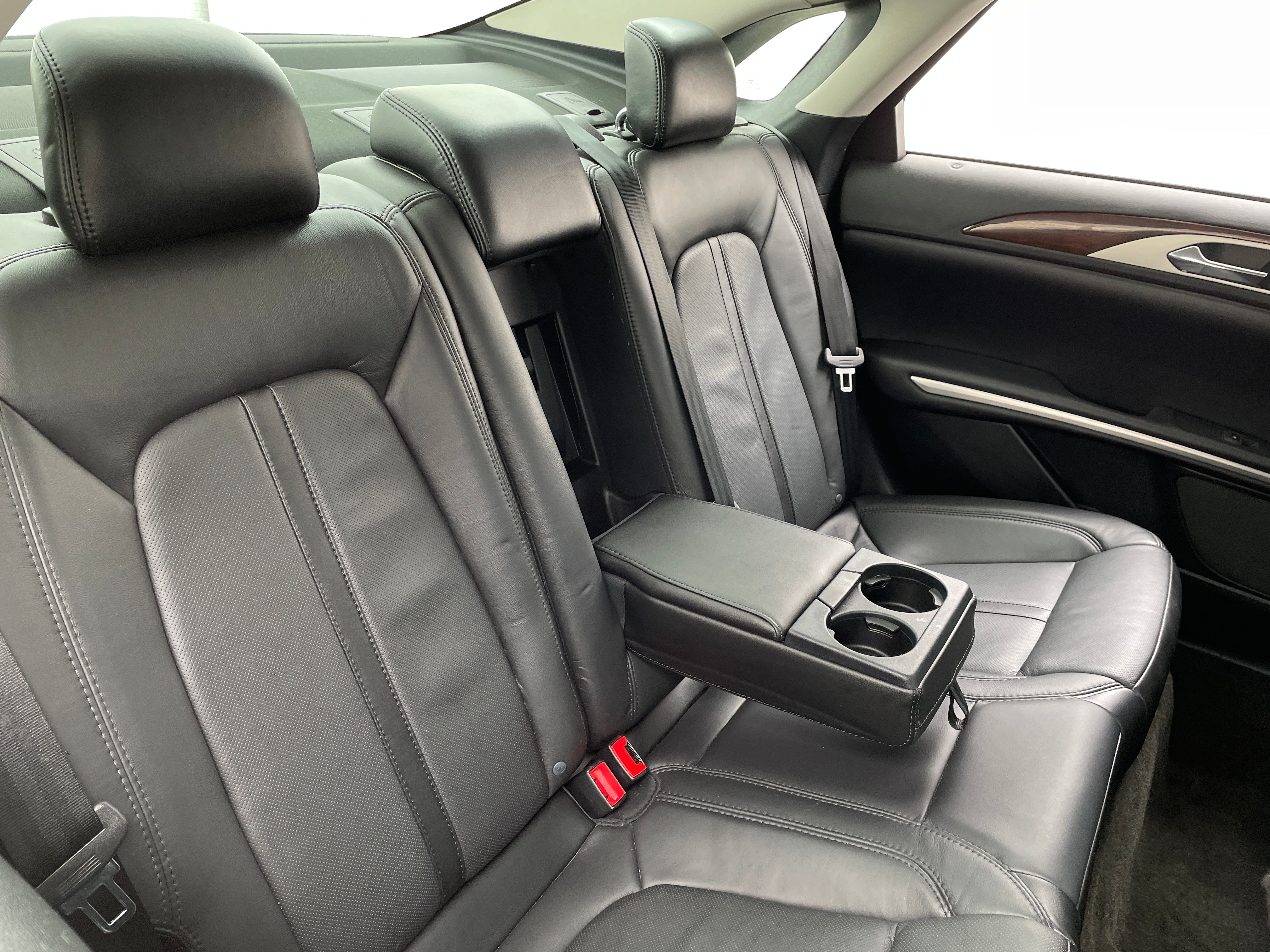 2016 Lincoln MKZ Base 5