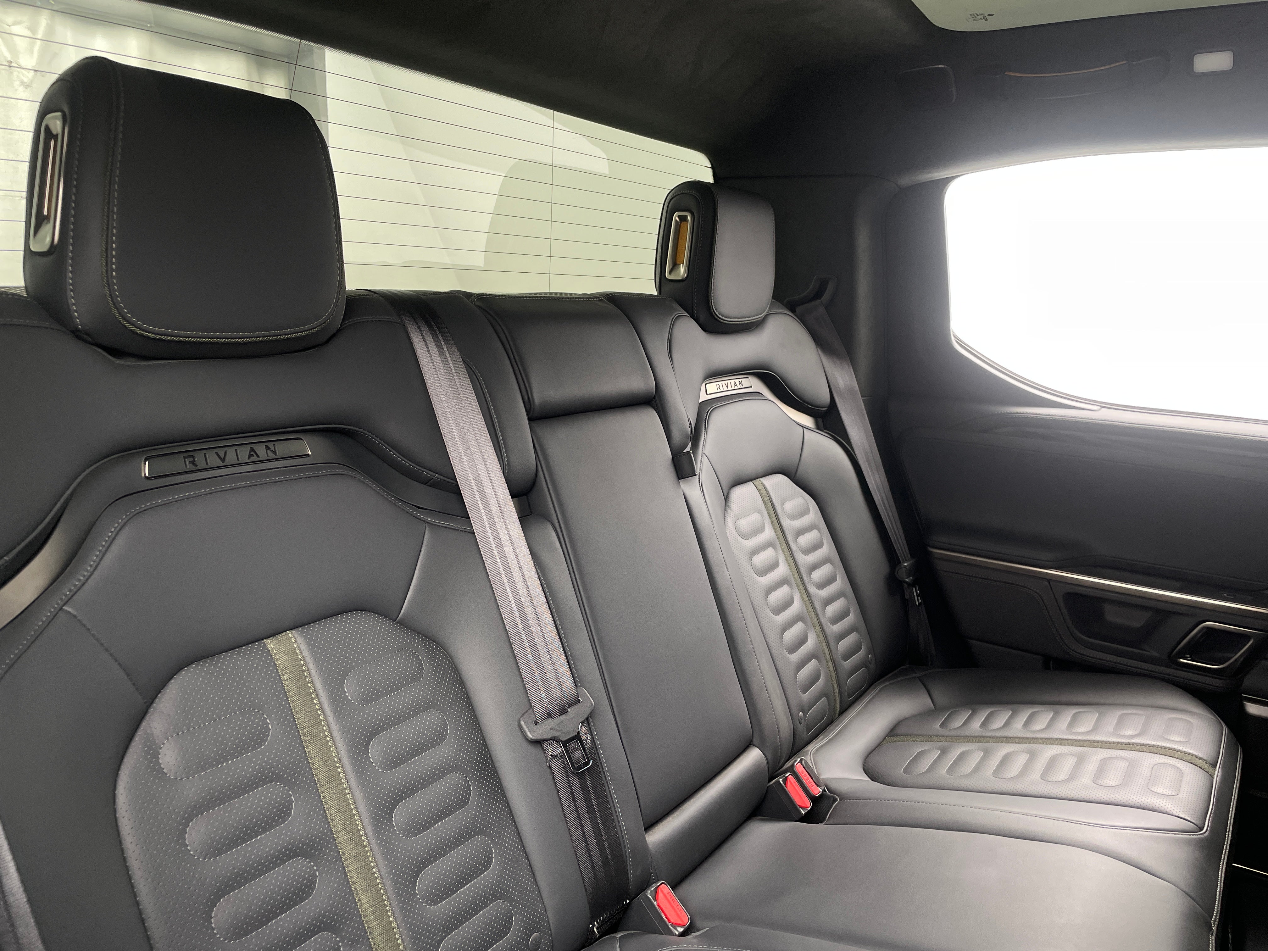 2022 Rivian R1T Launch Edition 6