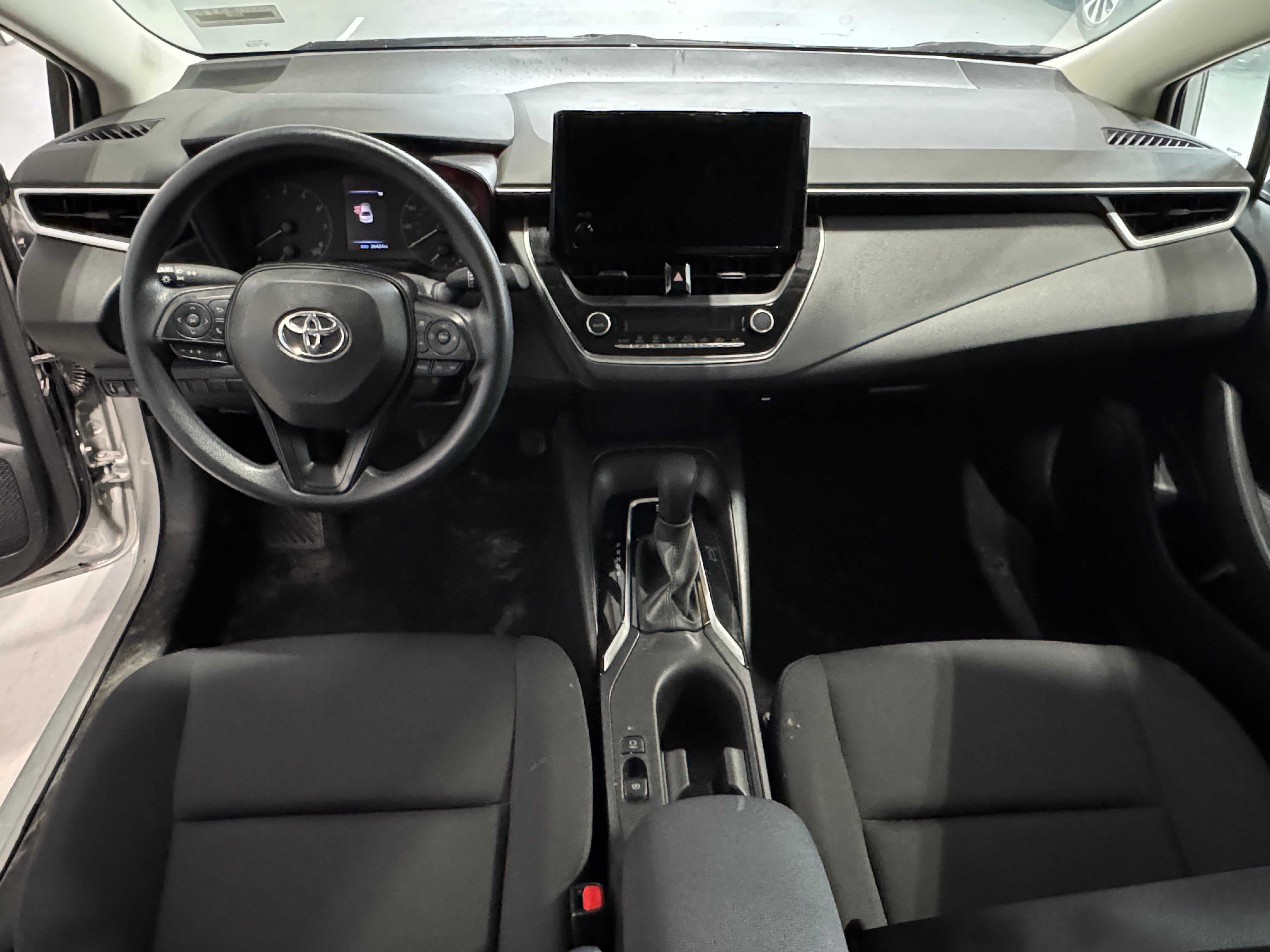 2024 Toyota Corolla LE 3