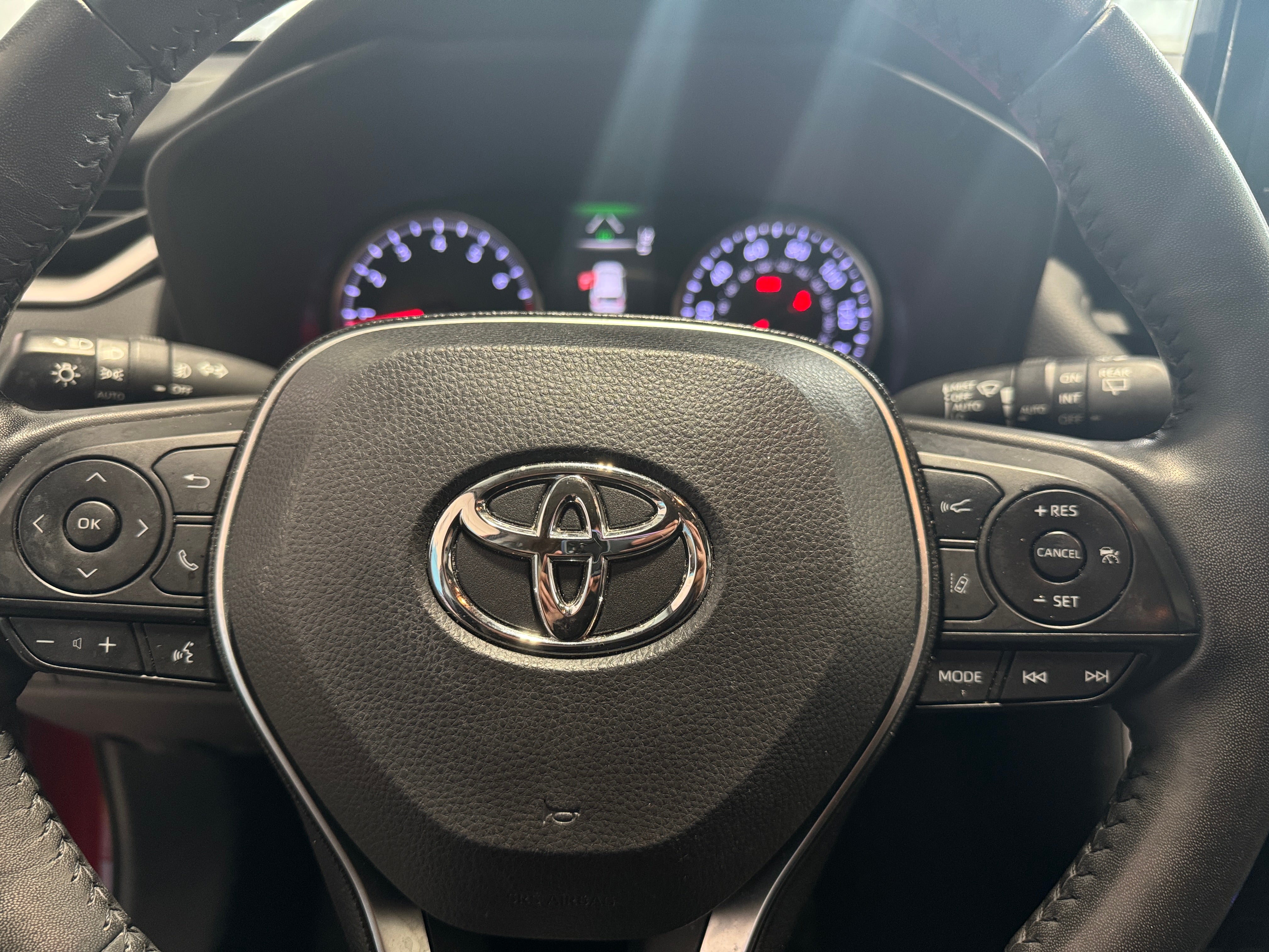 2019 Toyota RAV4 XLE Premium 4