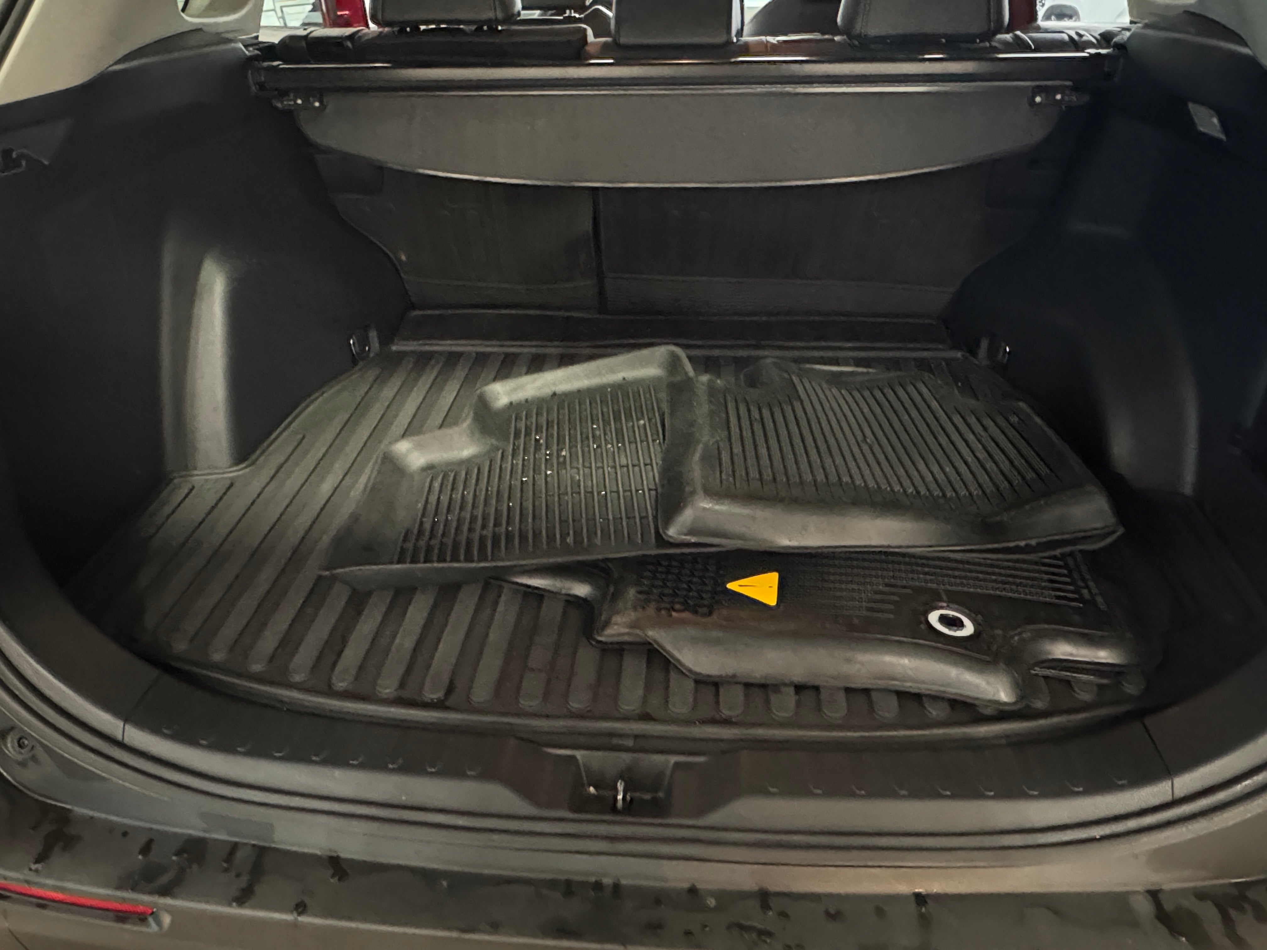2019 Toyota RAV4 XLE Premium 6