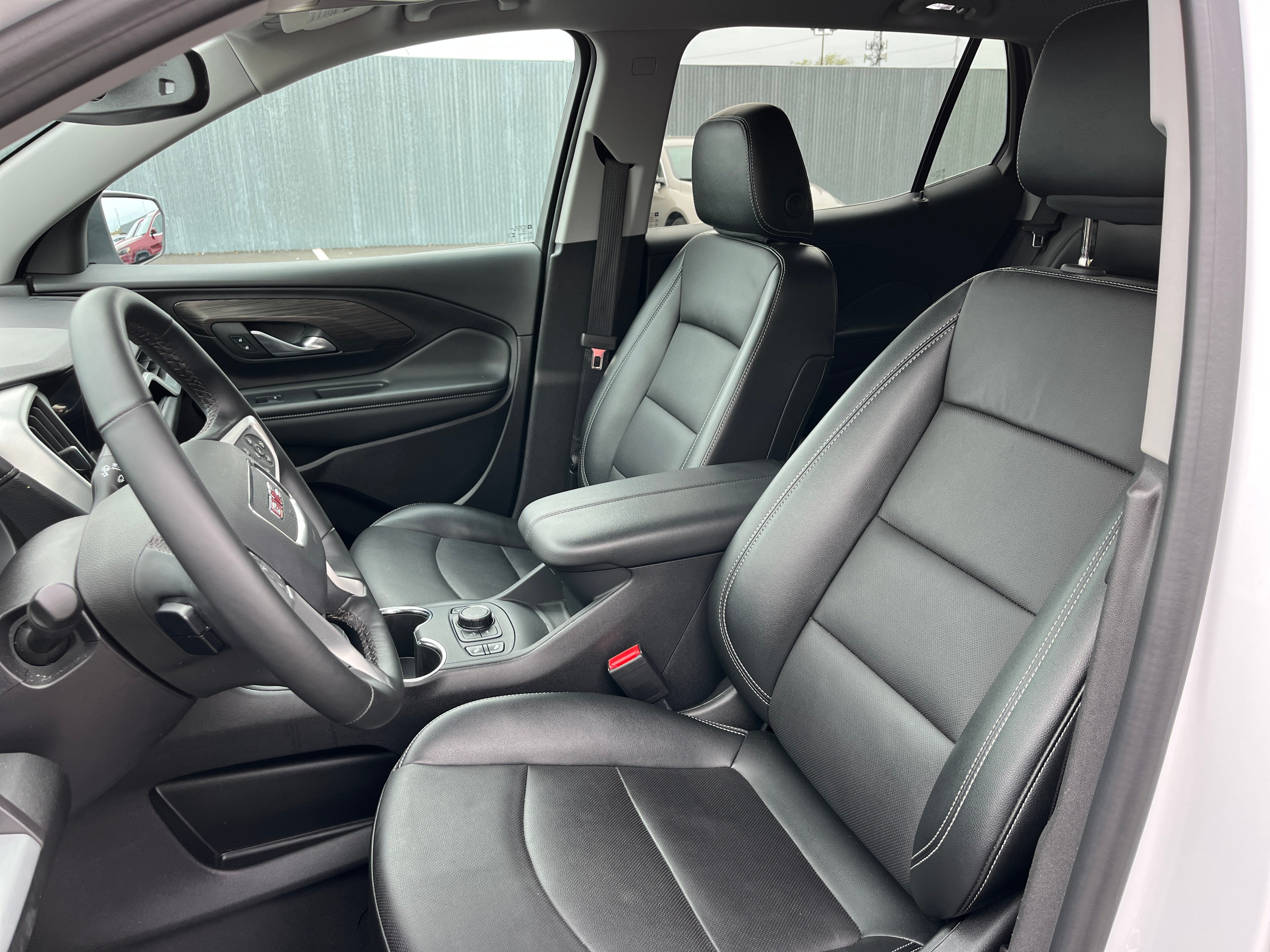2024 GMC Terrain SLT 2
