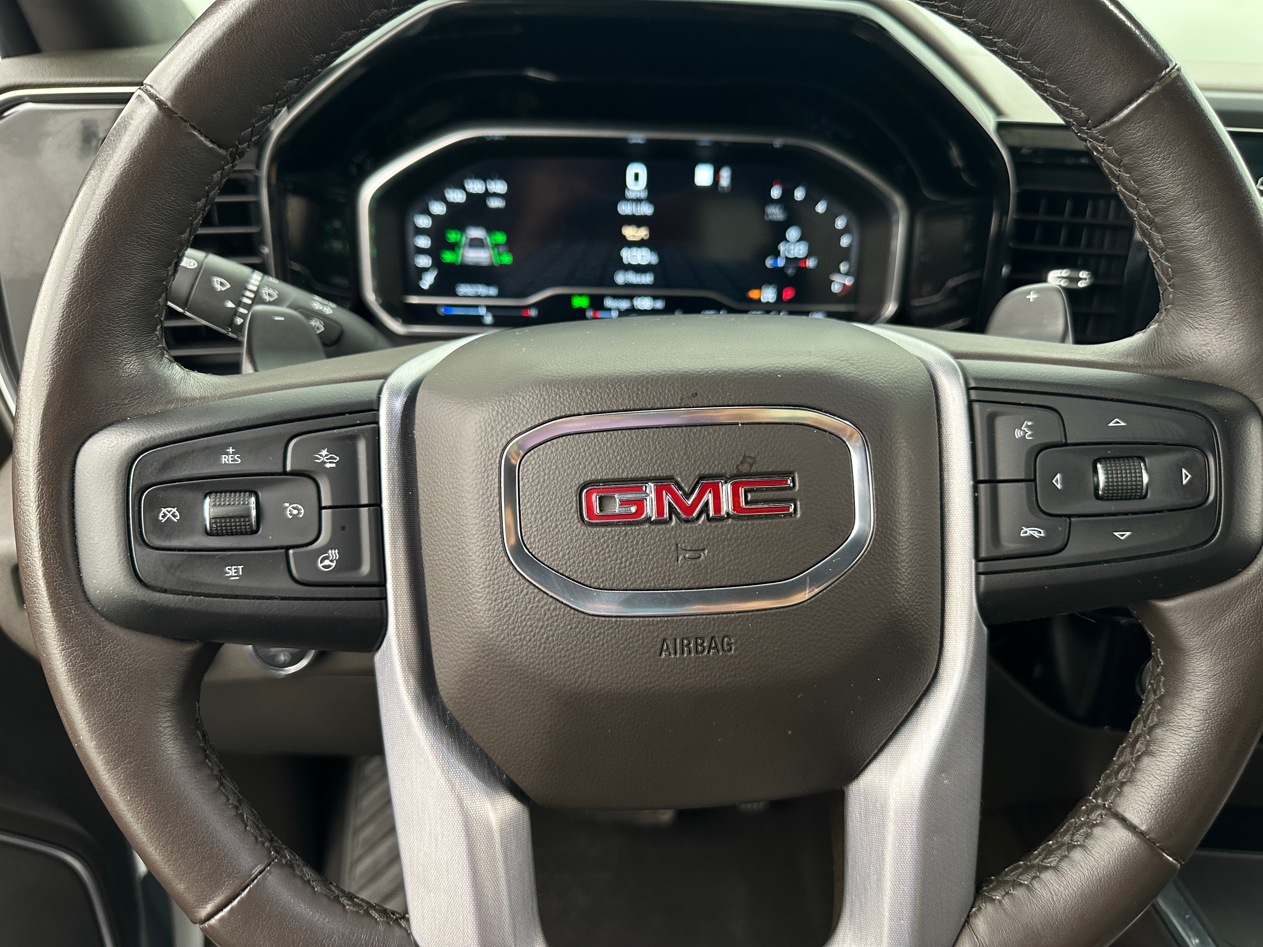 2023 GMC Sierra 1500 SLT 4