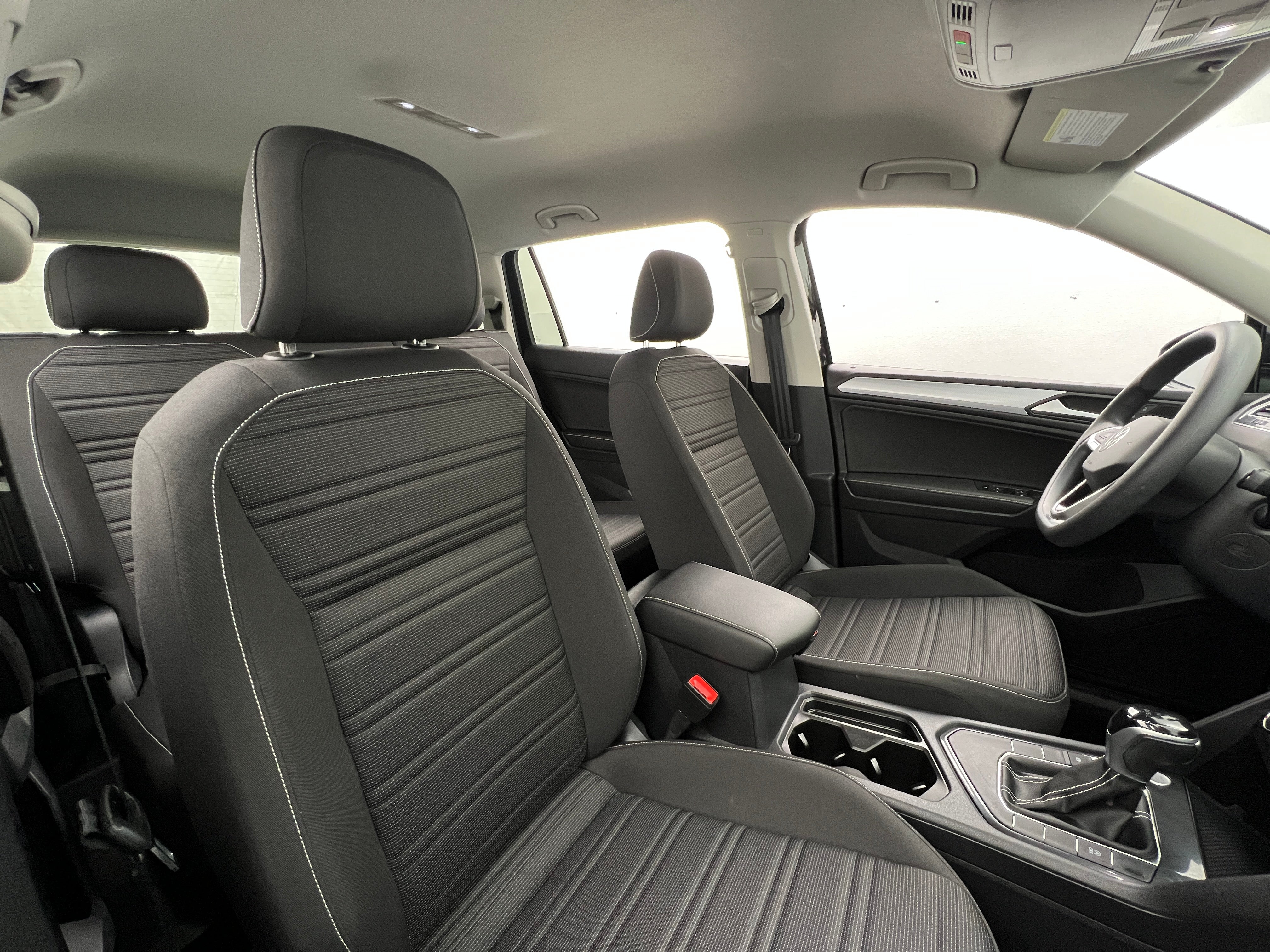 2023 Volkswagen Tiguan S 2