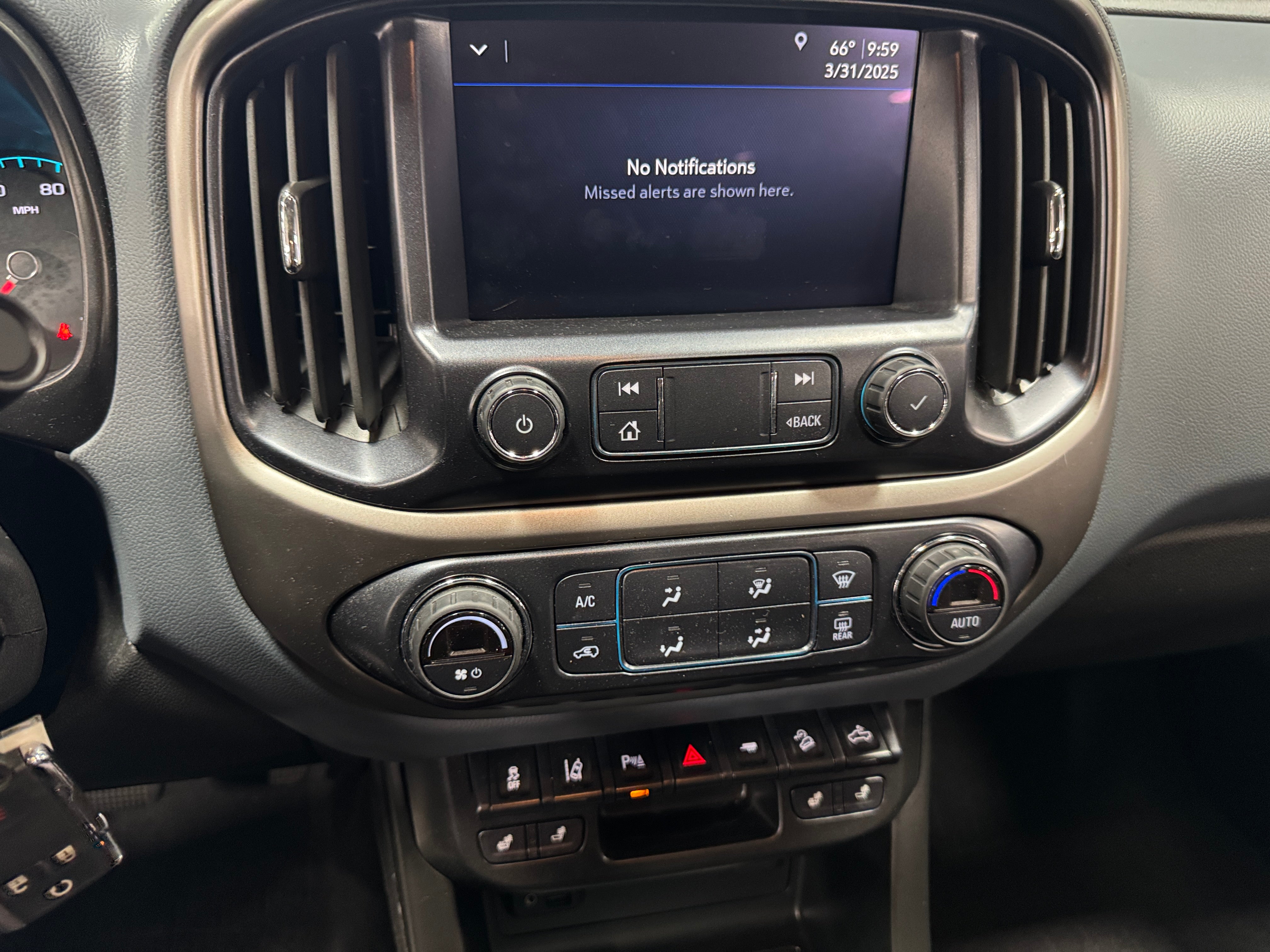2022 Chevrolet Colorado Z71 3