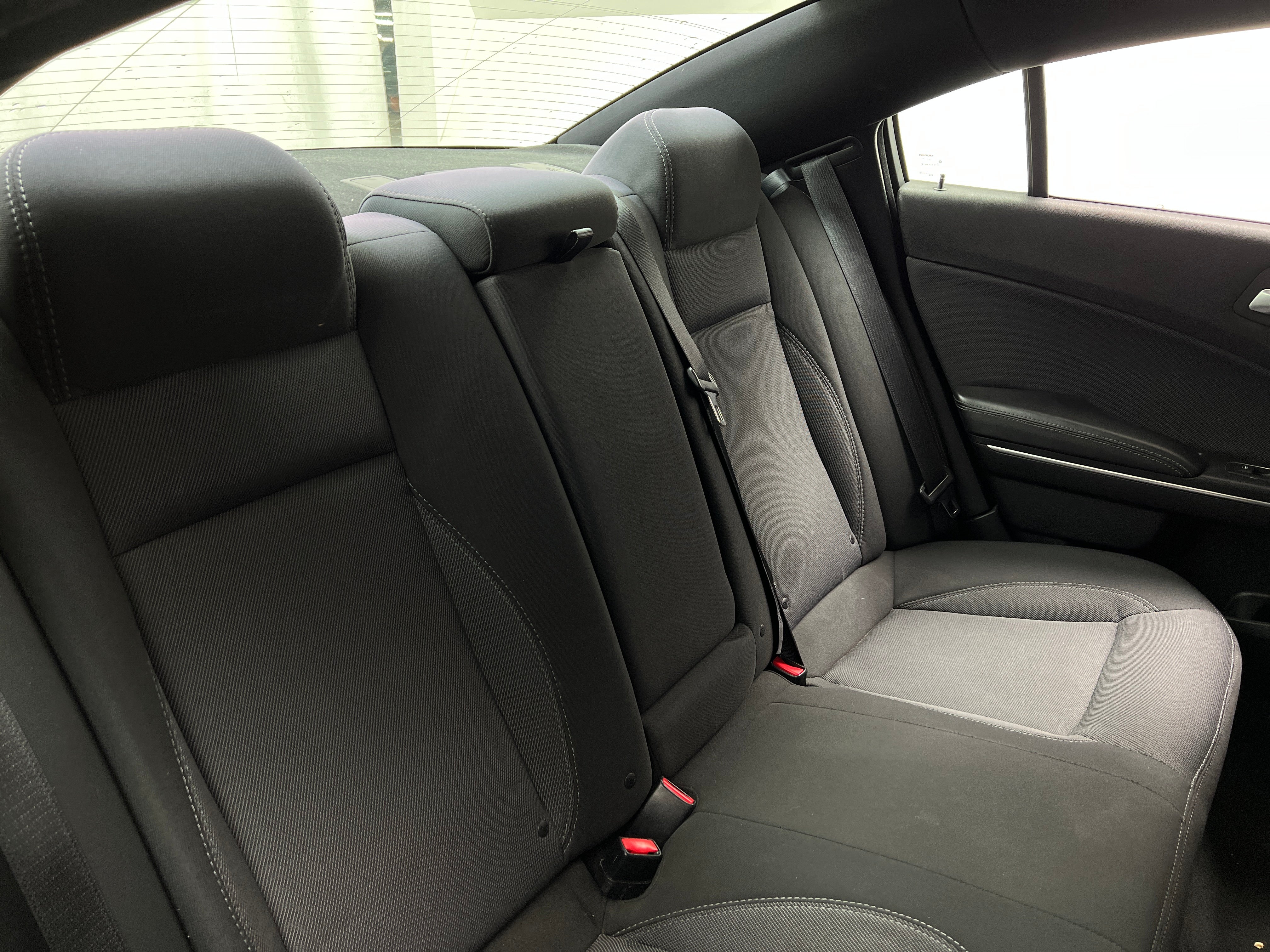 2016 Dodge Charger SE 6