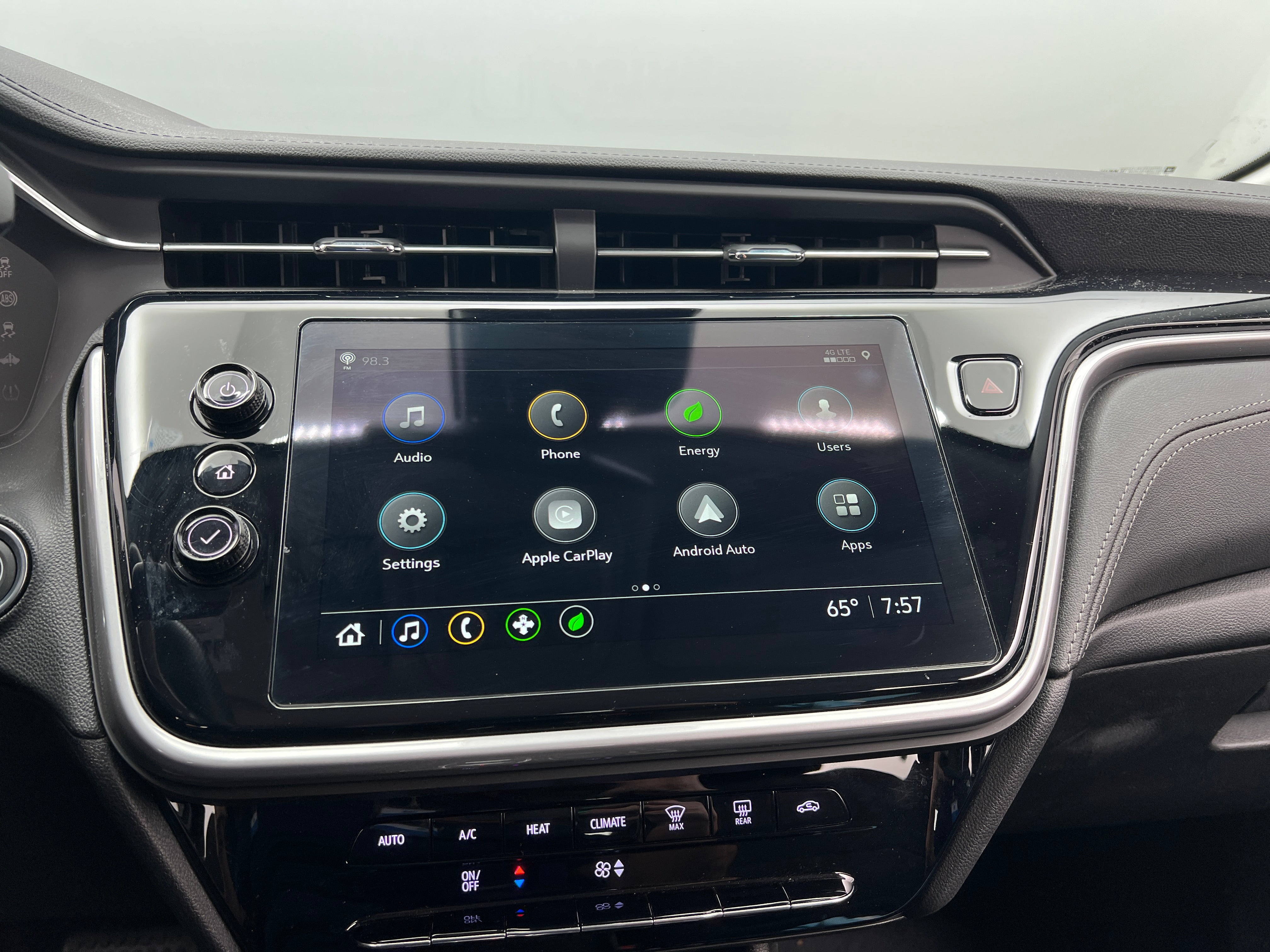2022 Chevrolet Bolt EUV LT 4