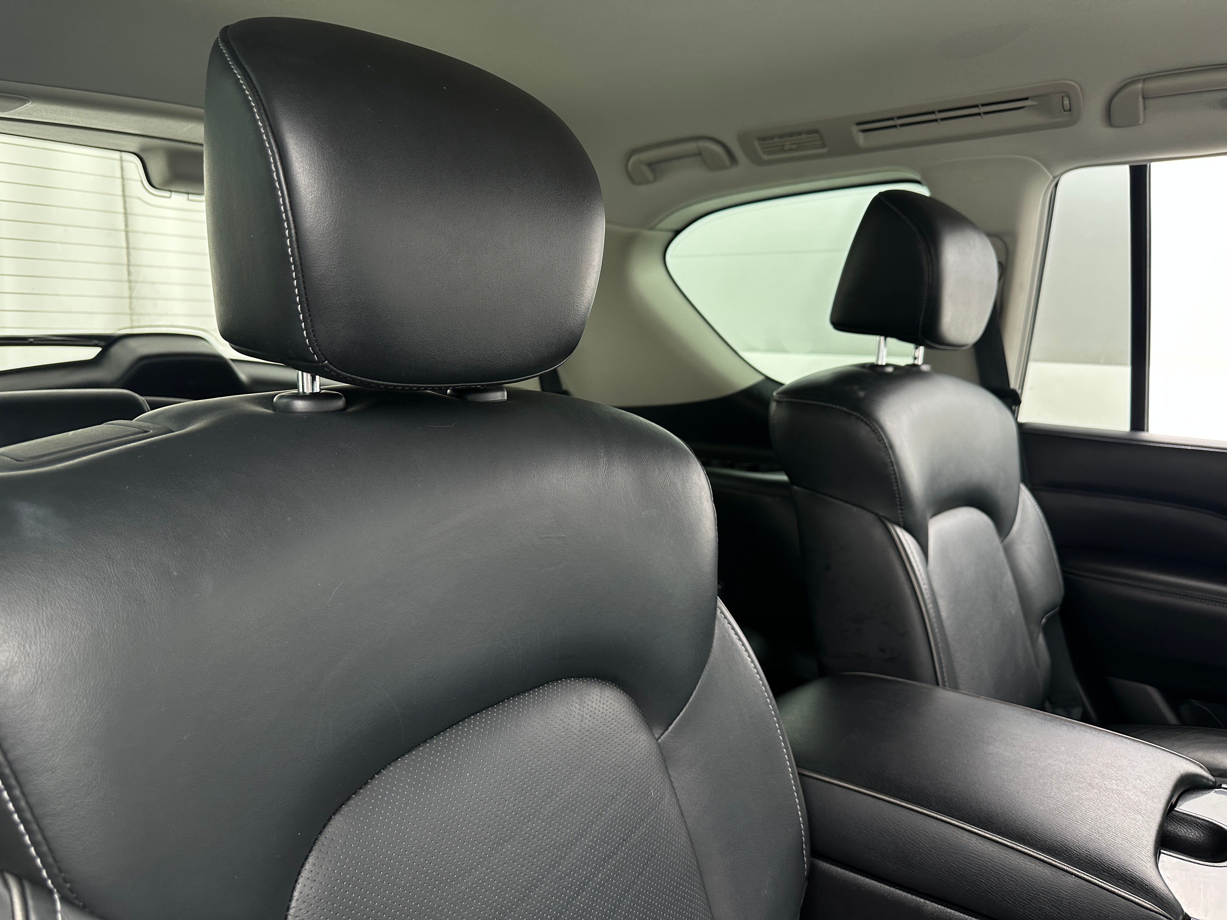 2021 INFINITI QX80 Luxe 5