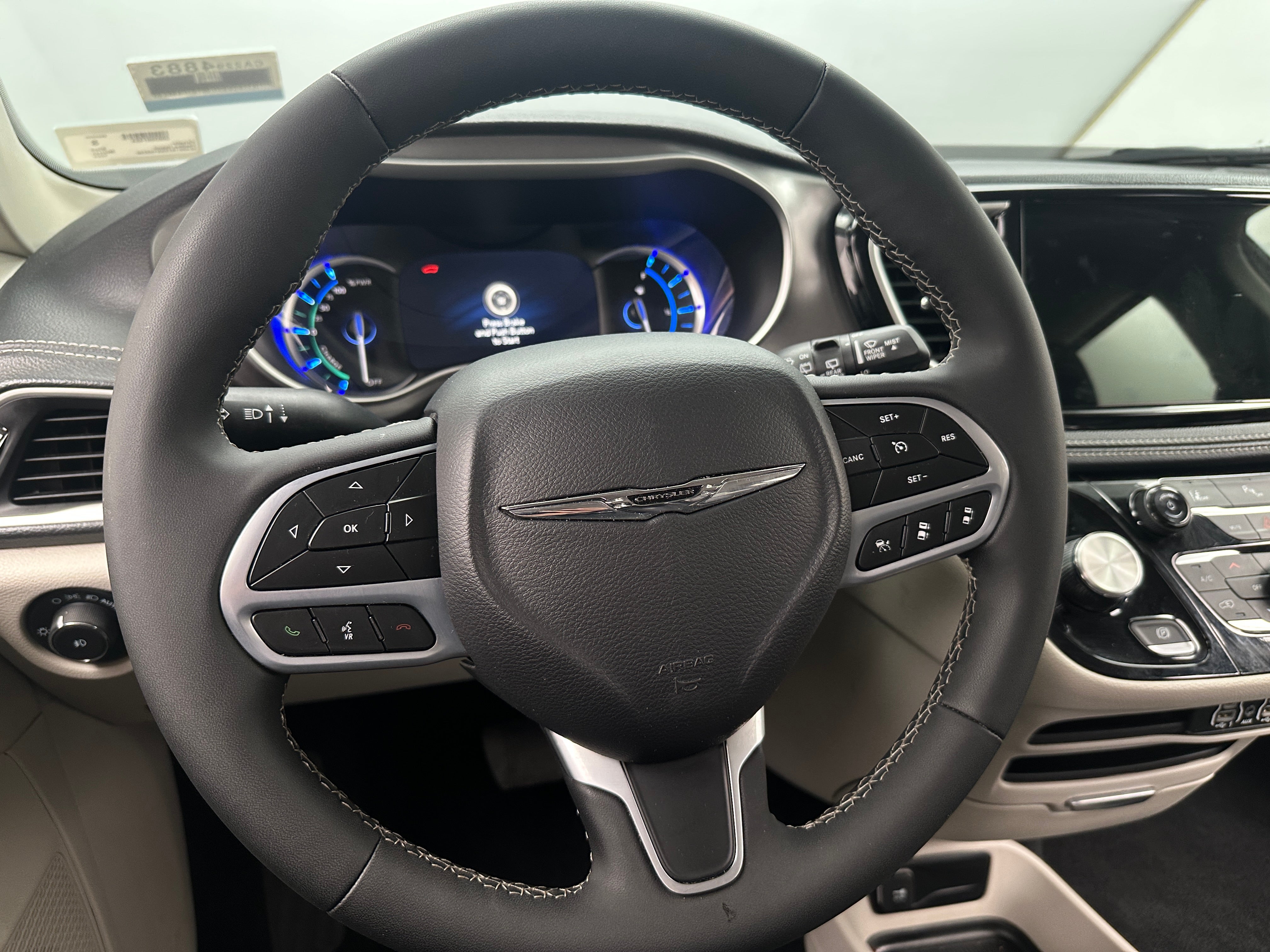 2024 Chrysler Pacifica Hybrid Select 5