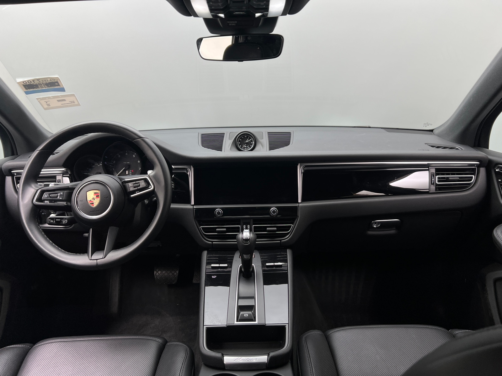Thumbnail: 2024 Porsche Macan - 2