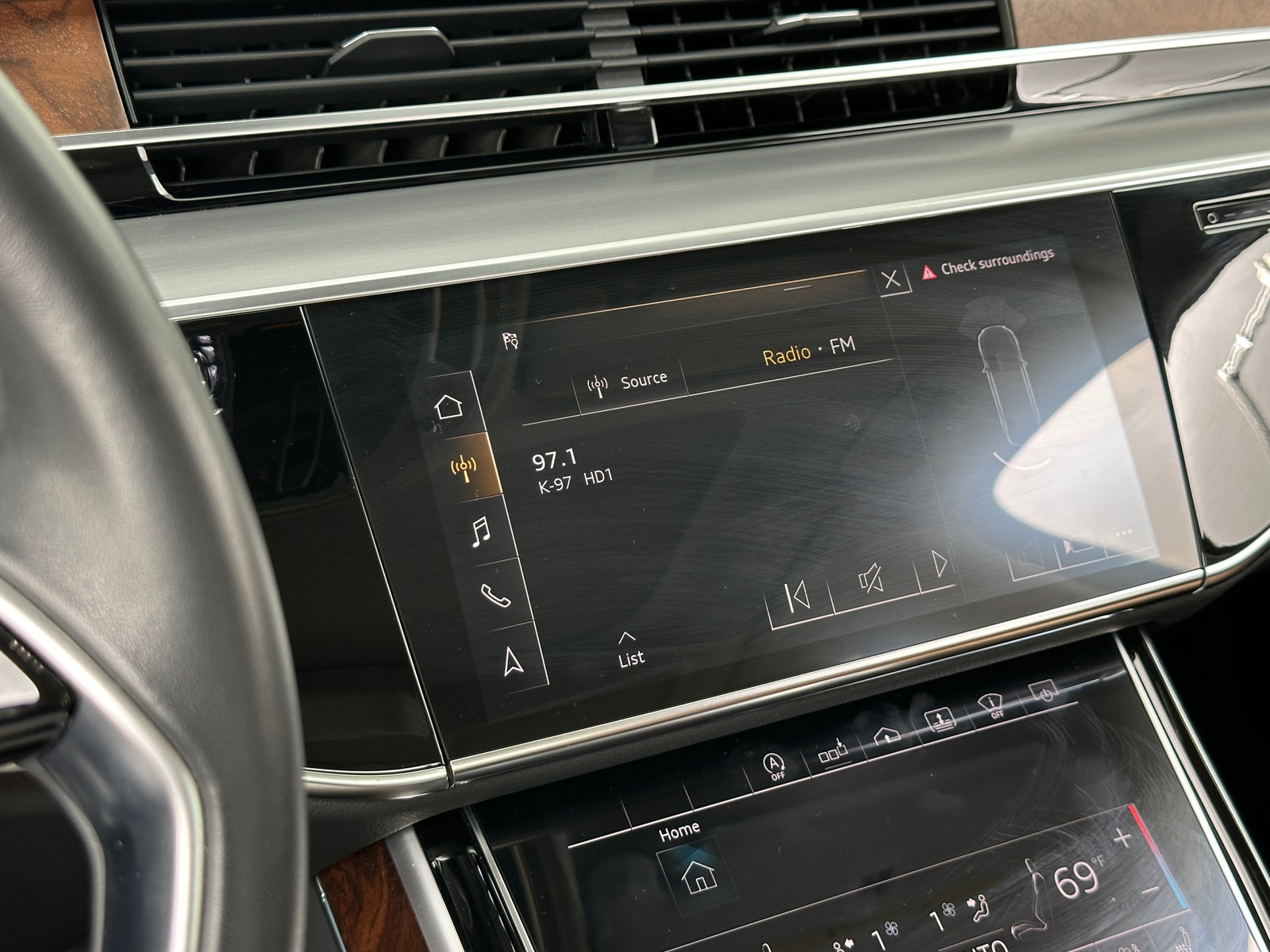 Thumbnail: 2020 Audi A8 - 3