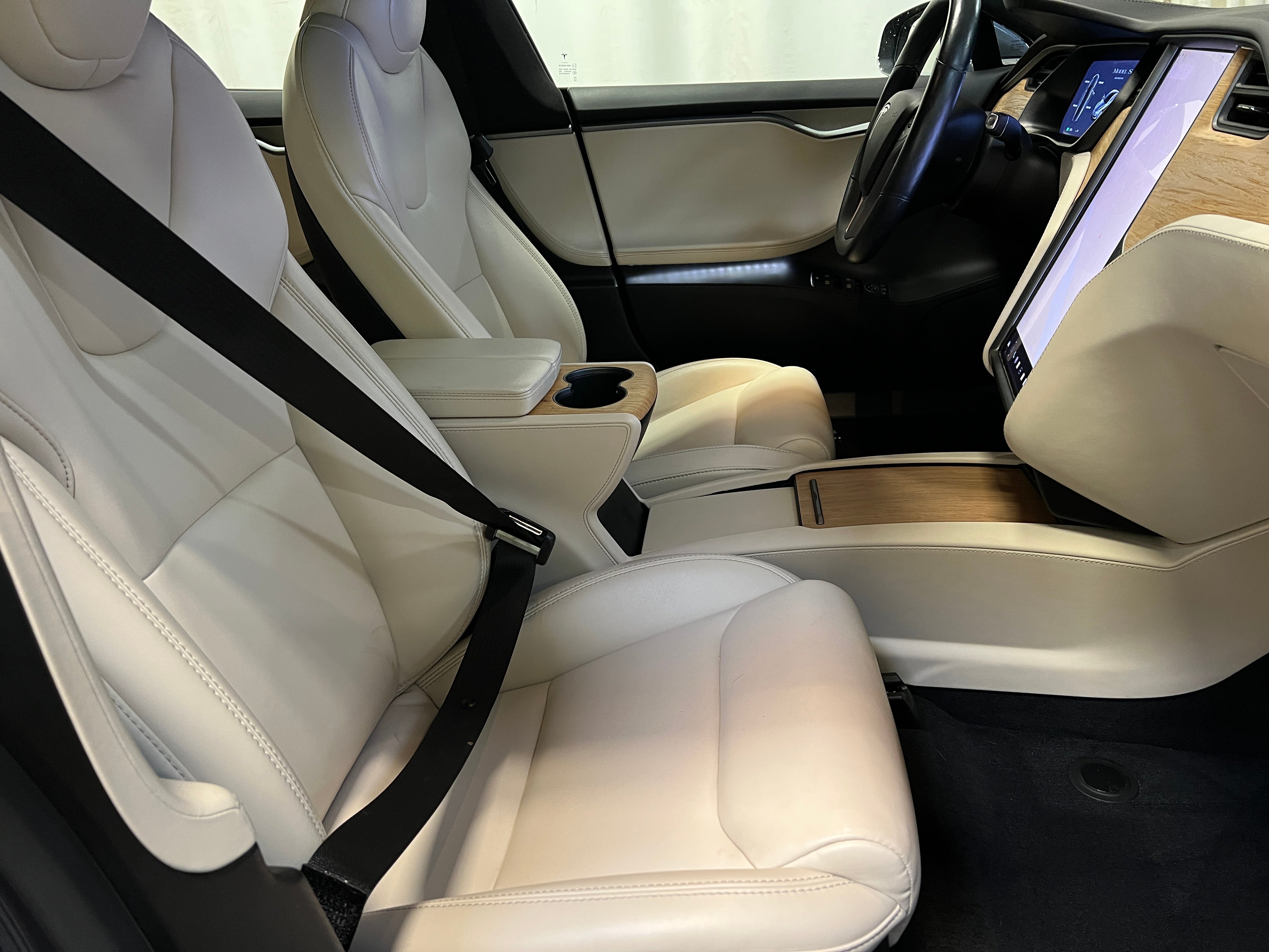 2020 Tesla Model S Long Range 2