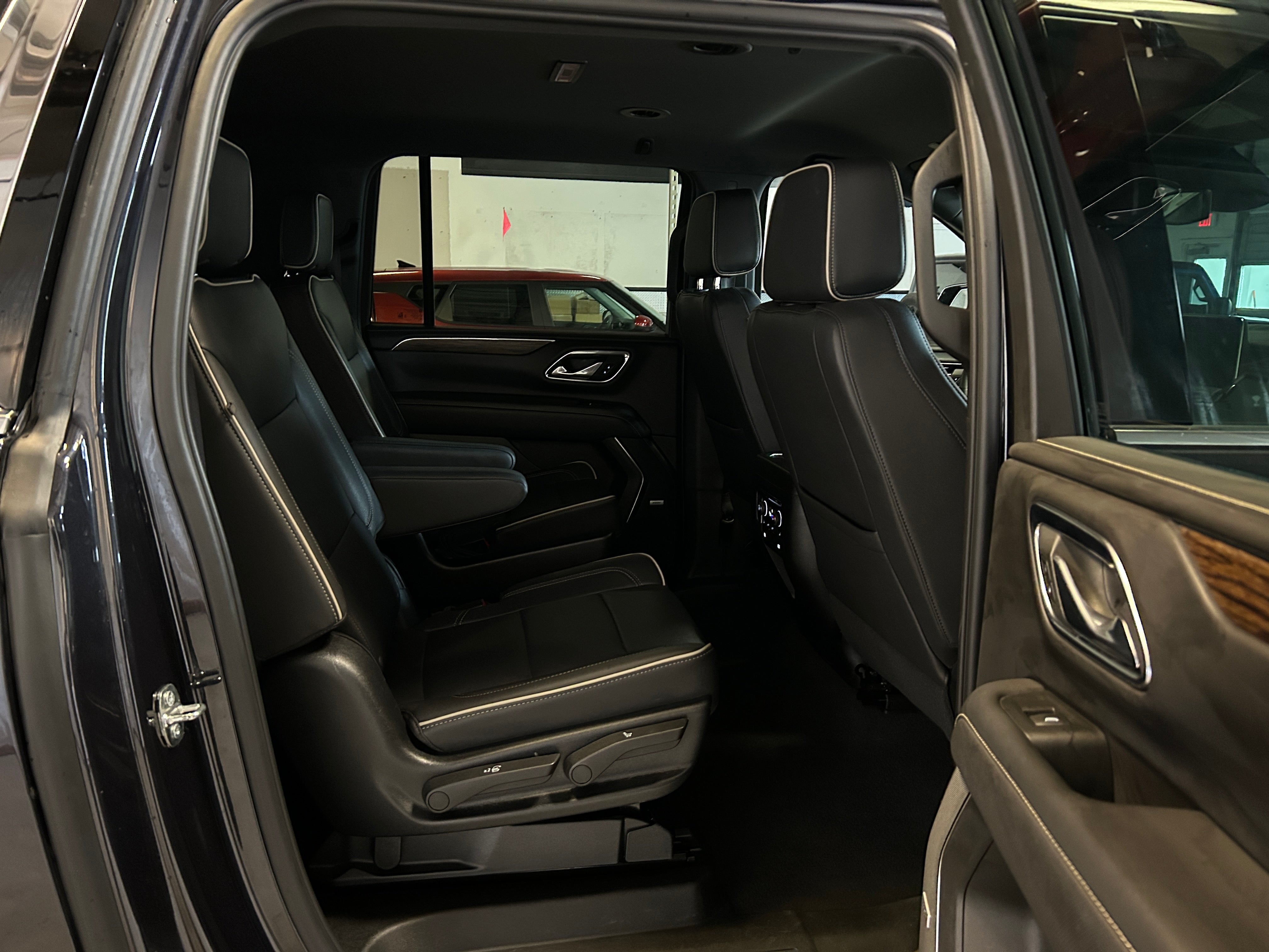 2023 Chevrolet Suburban Premier 5