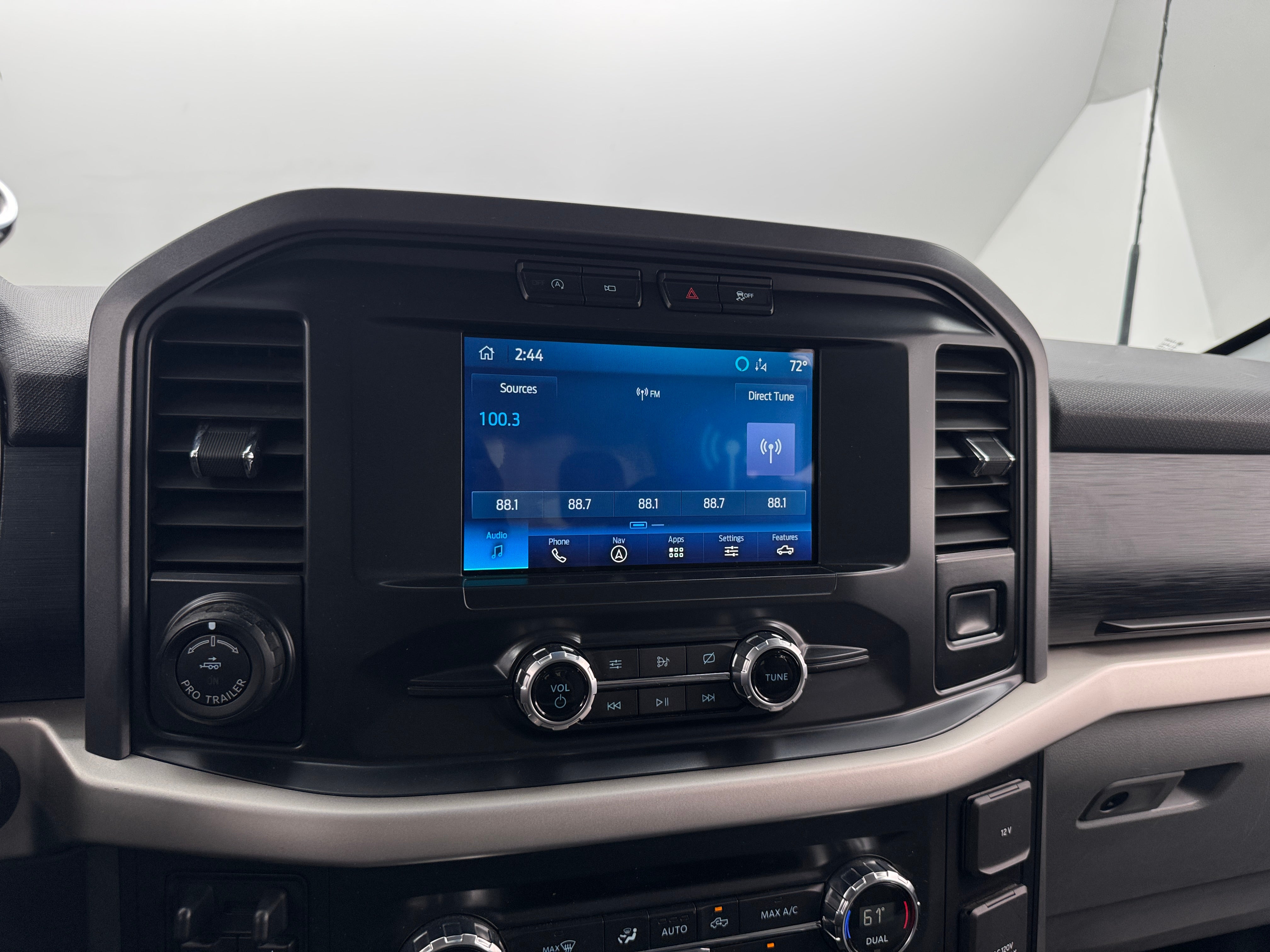 2021 Ford Econoline E-150 4