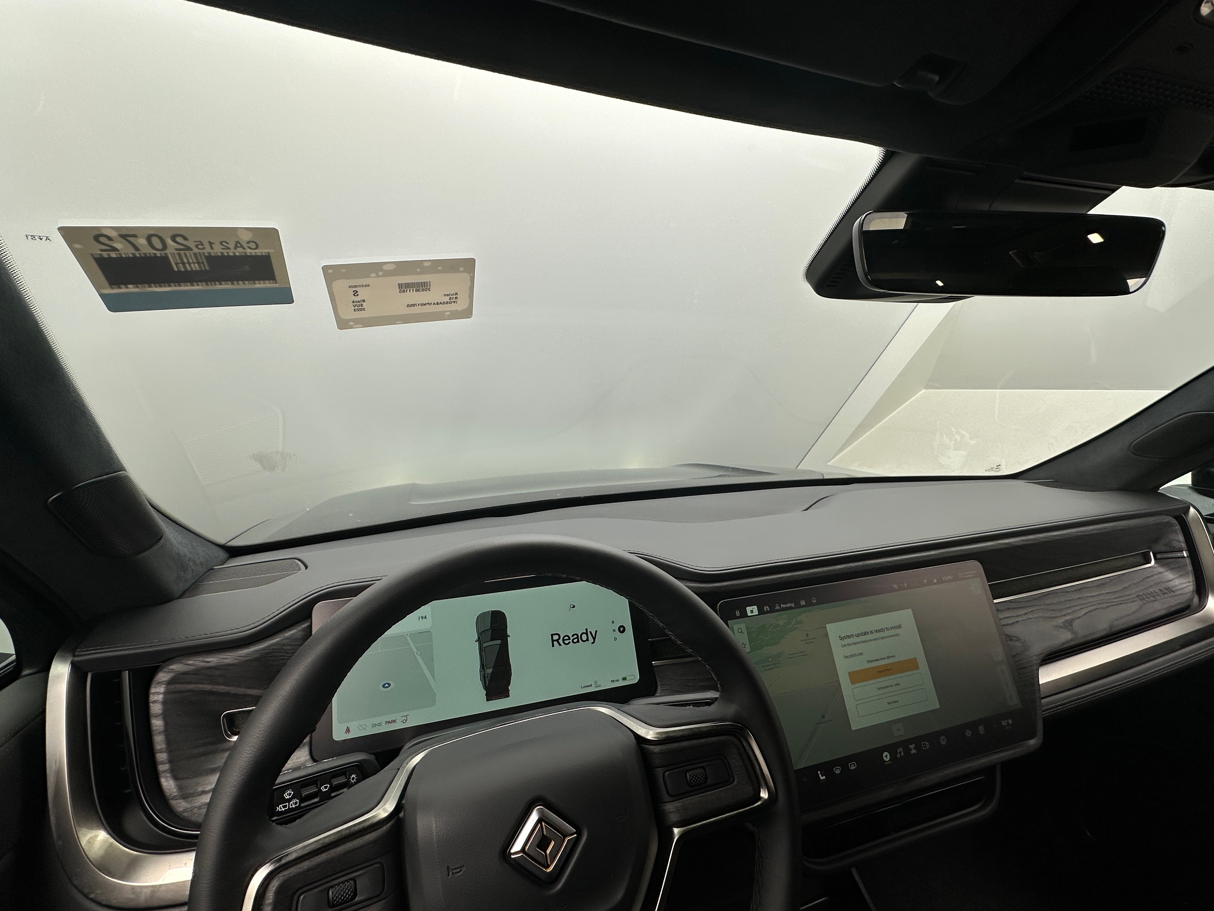 2023 Rivian R1S Adventure 2