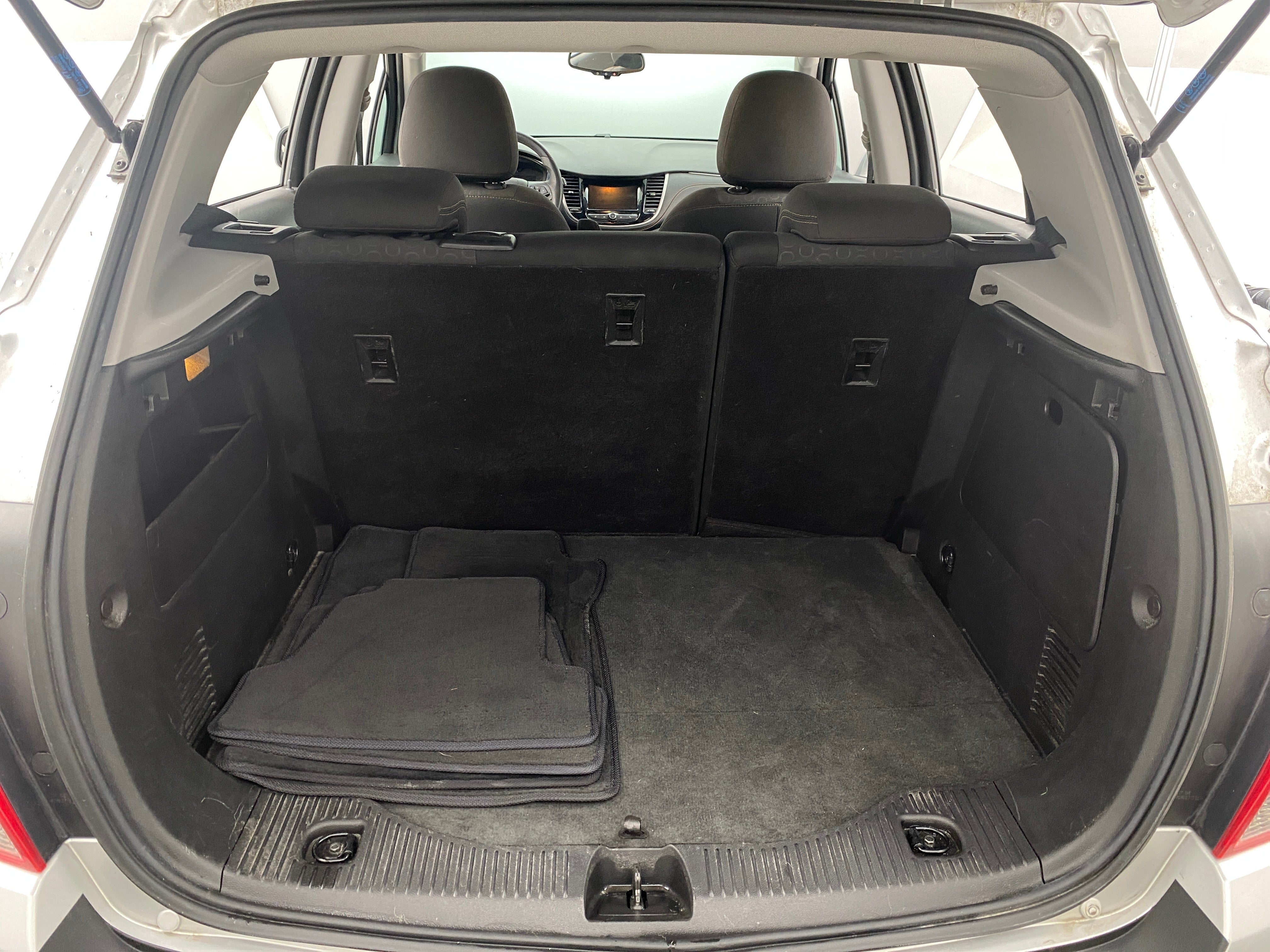 2020 Chevrolet Trax LS 7