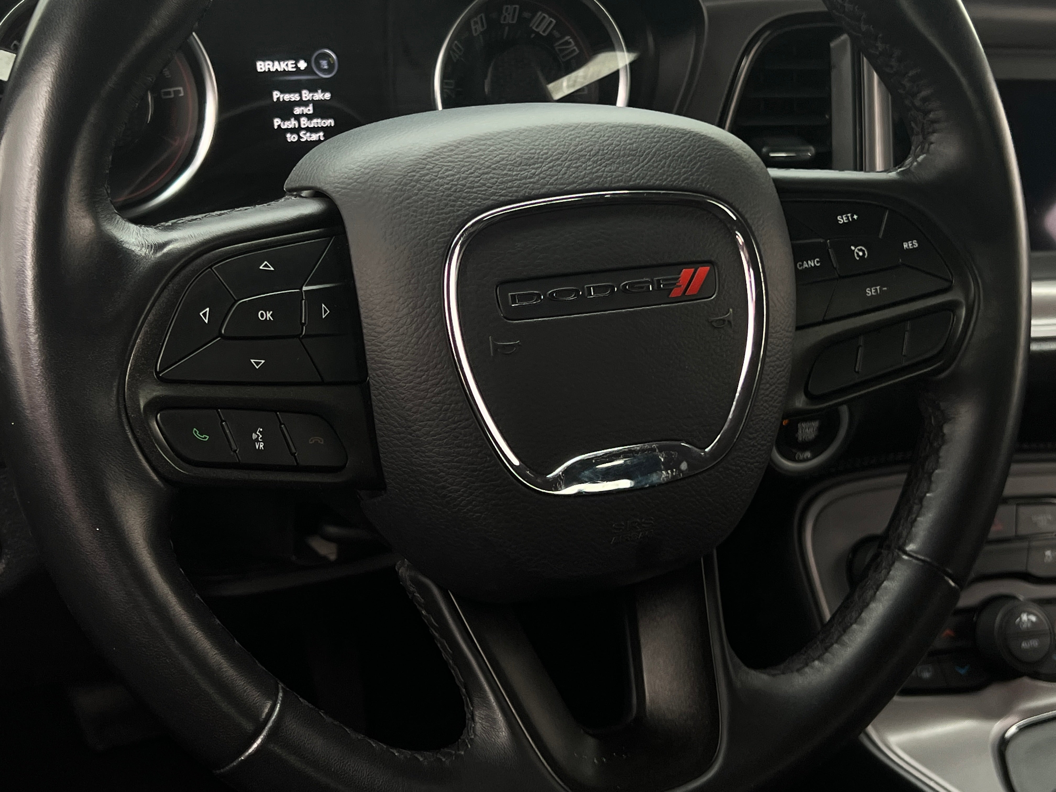2023 Dodge Challenger SXT 4