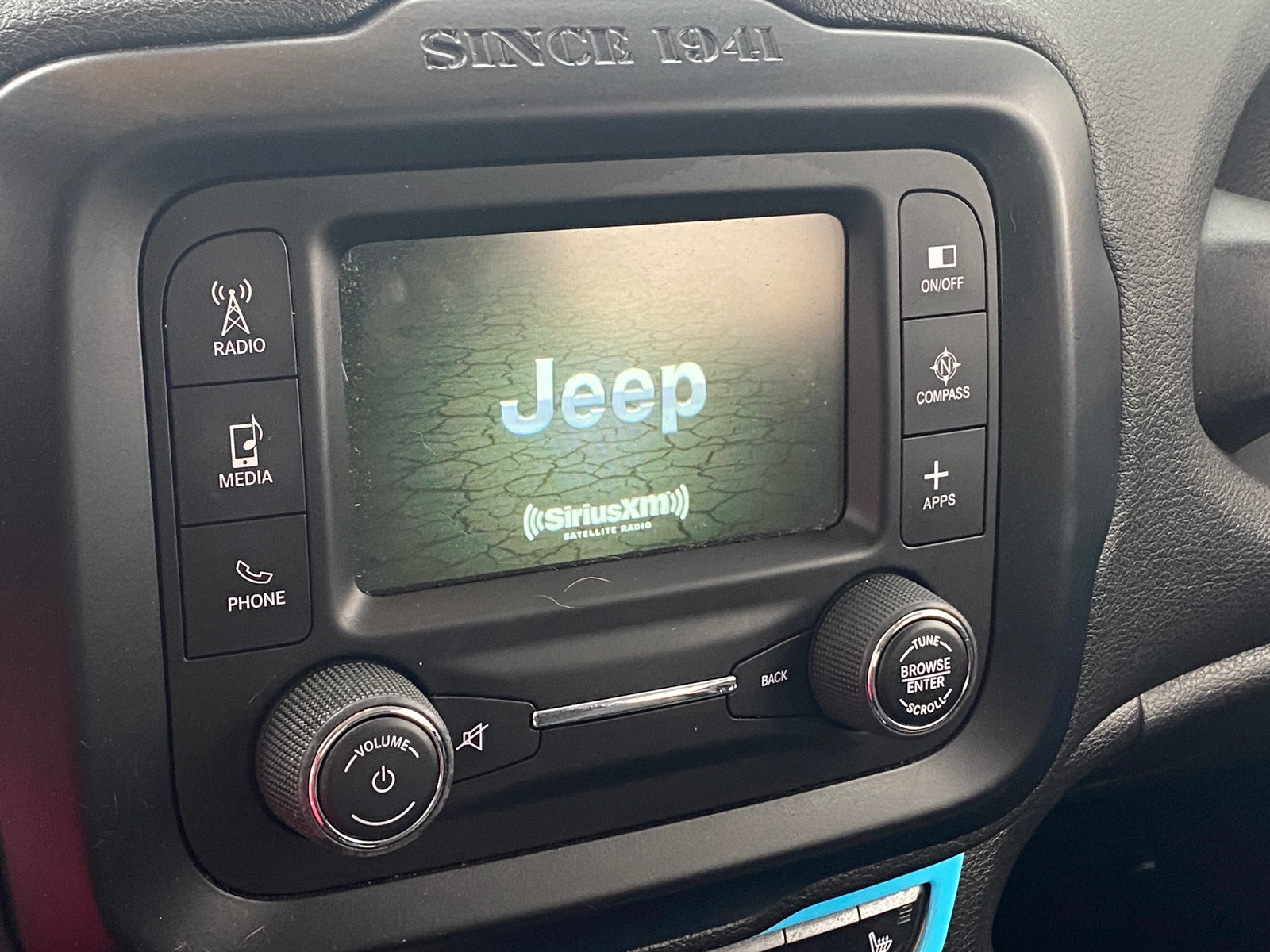 Thumbnail: 2016 Jeep Renegade - 3