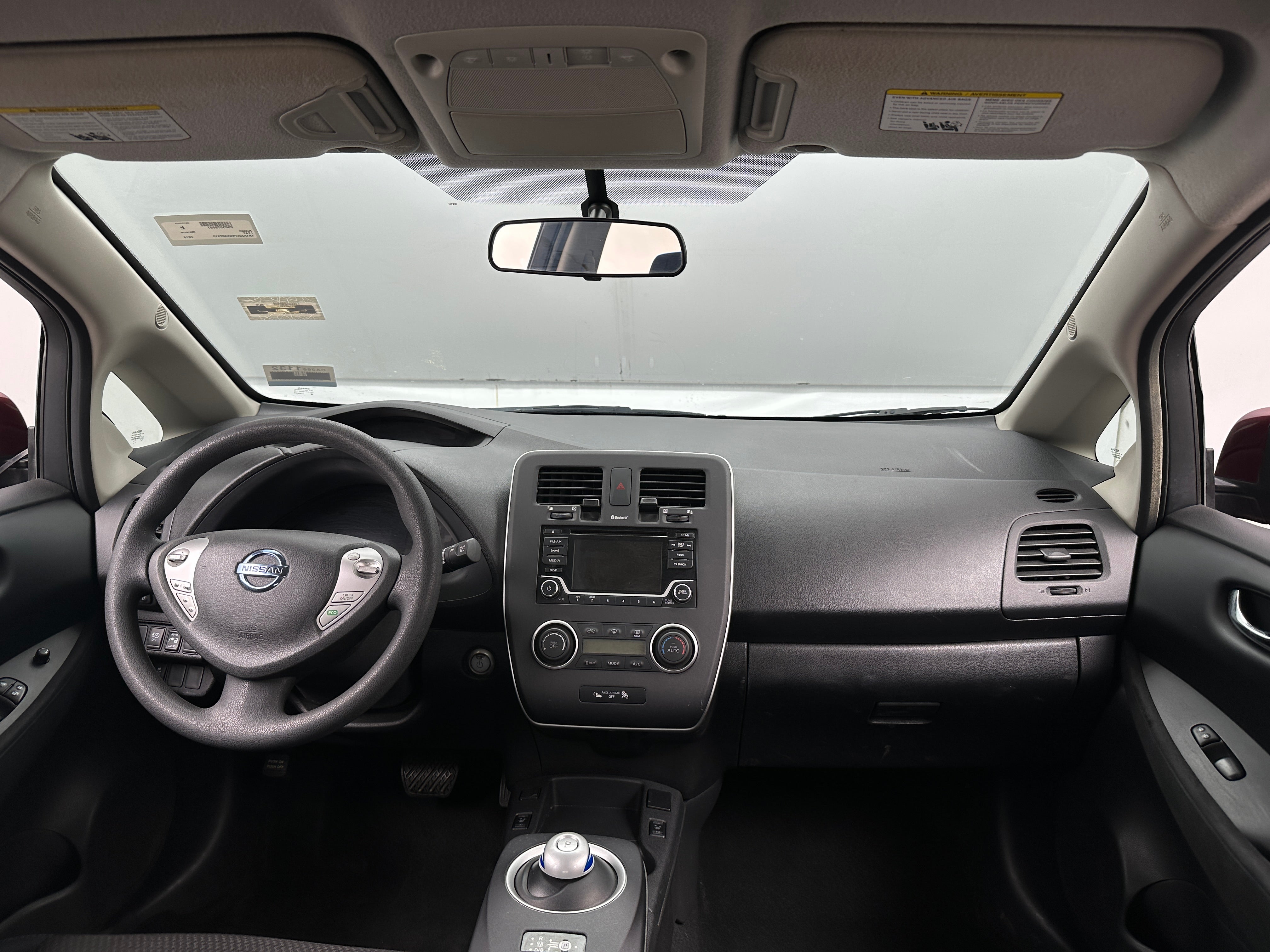 2016 Nissan Leaf S 3