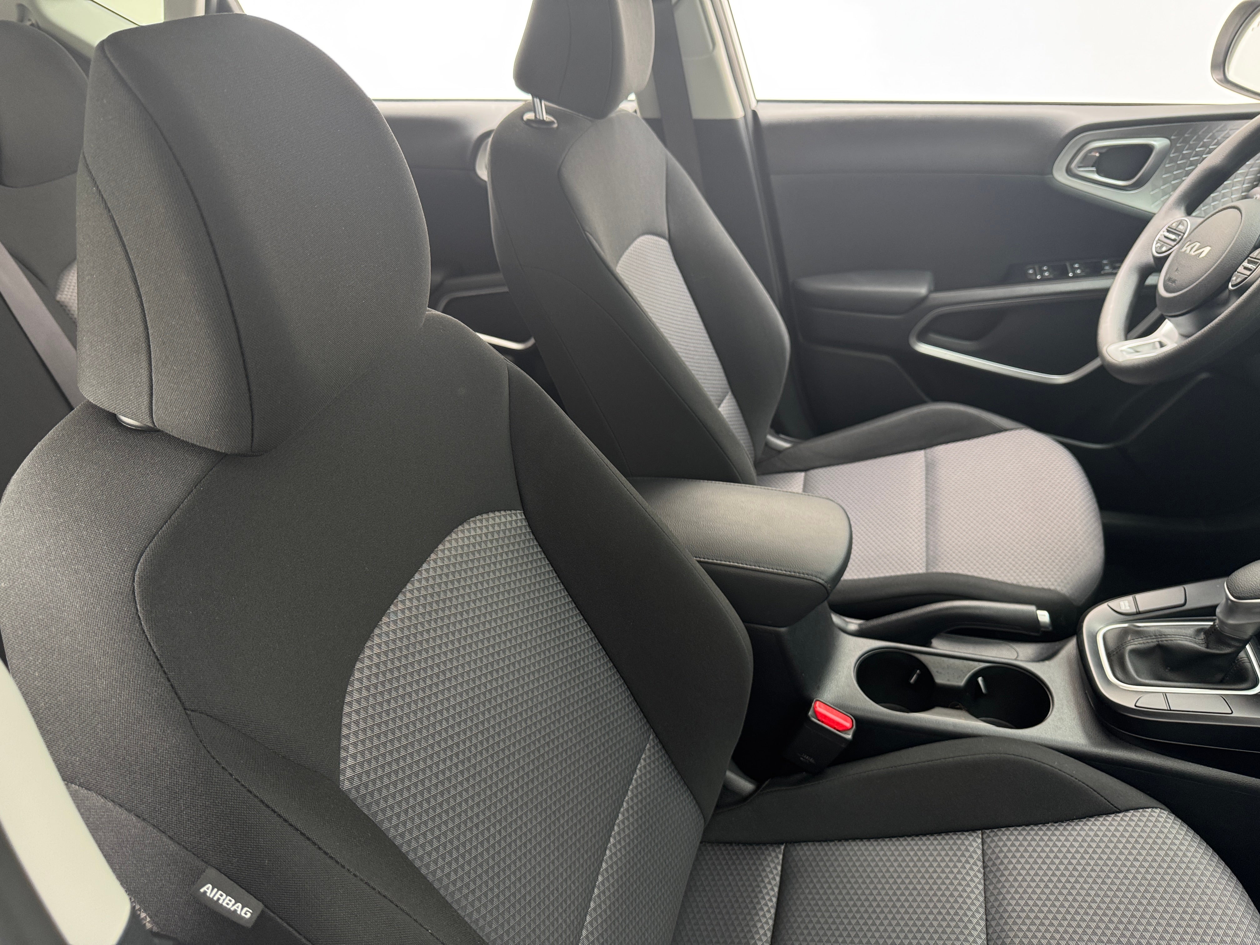 2024 Kia Soul LX 2