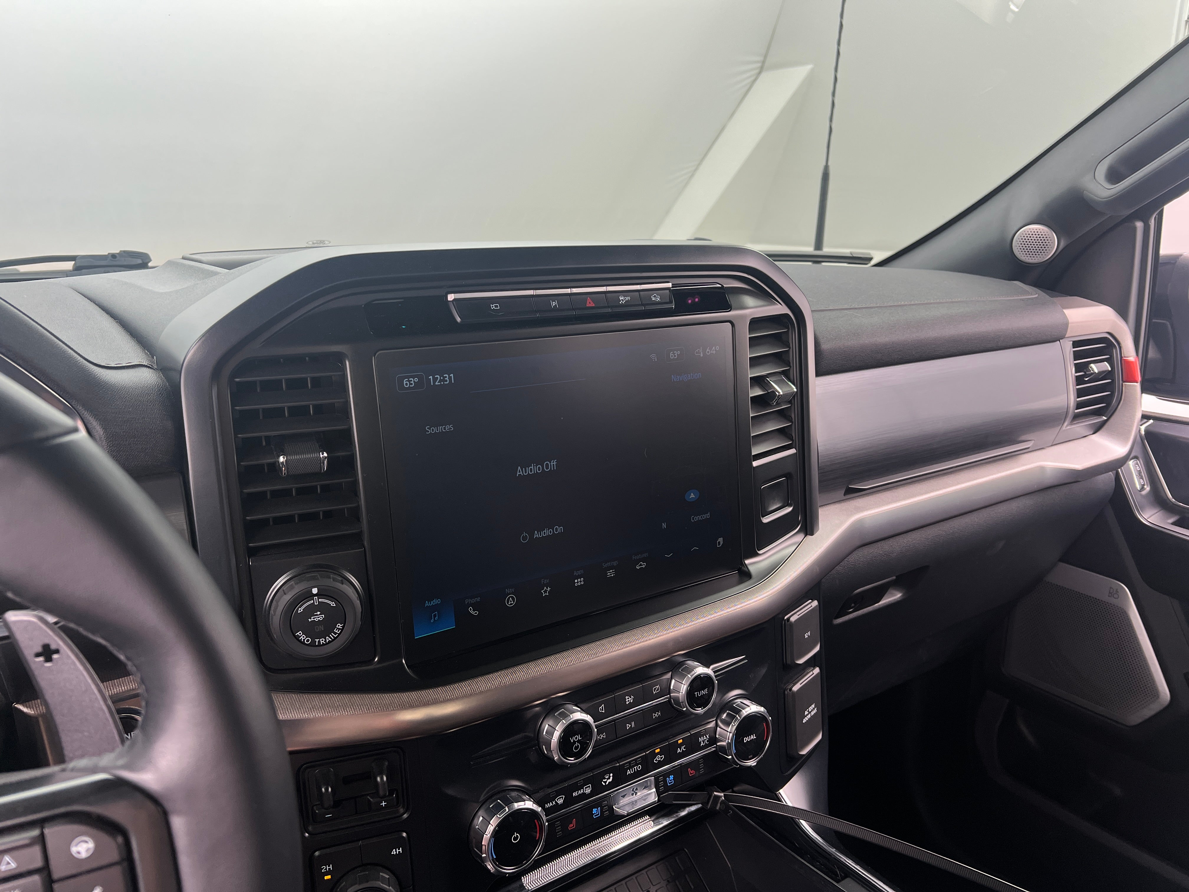 2023 Ford Econoline E-150 3