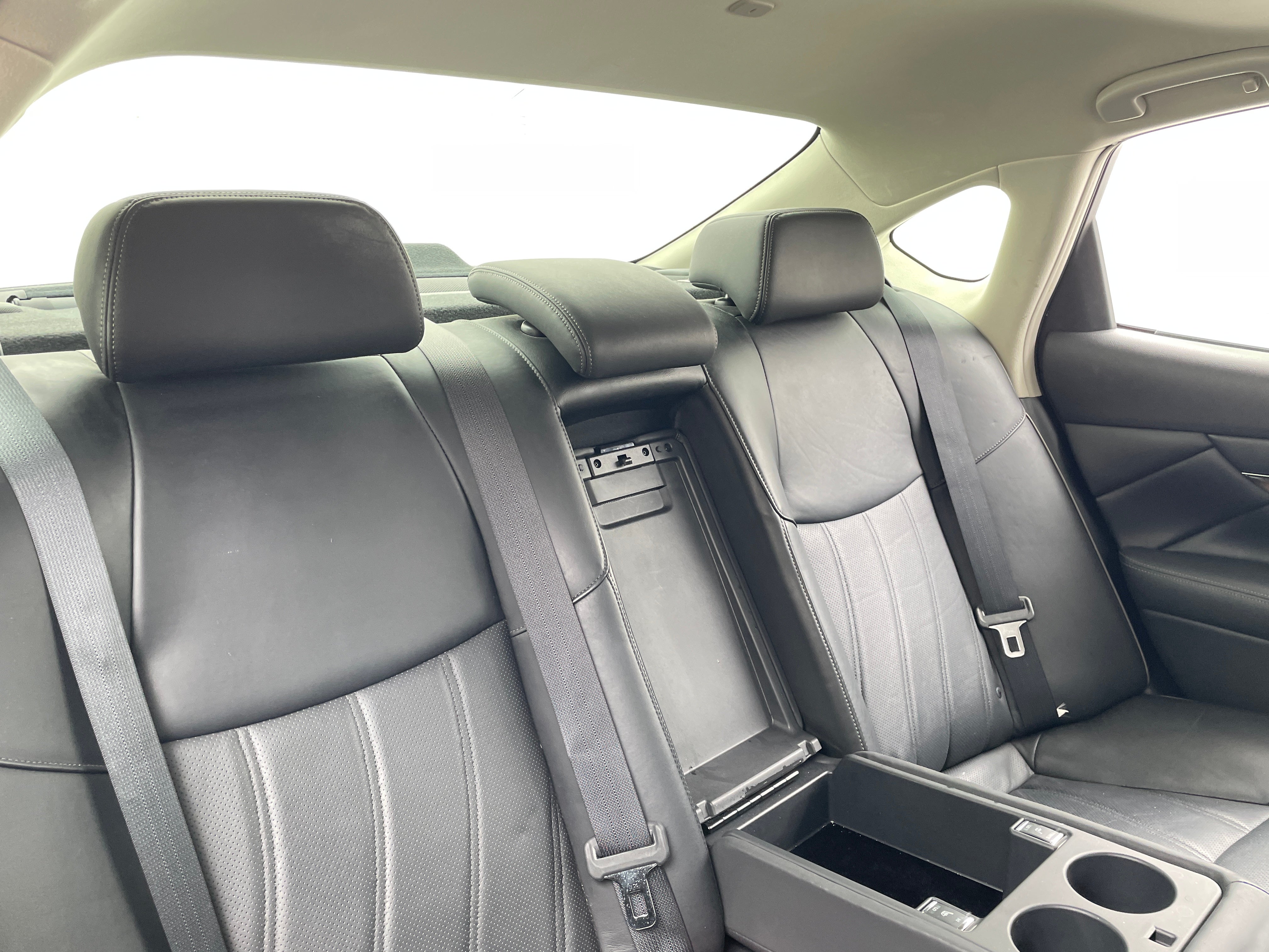 2016 INFINITI Q70  5