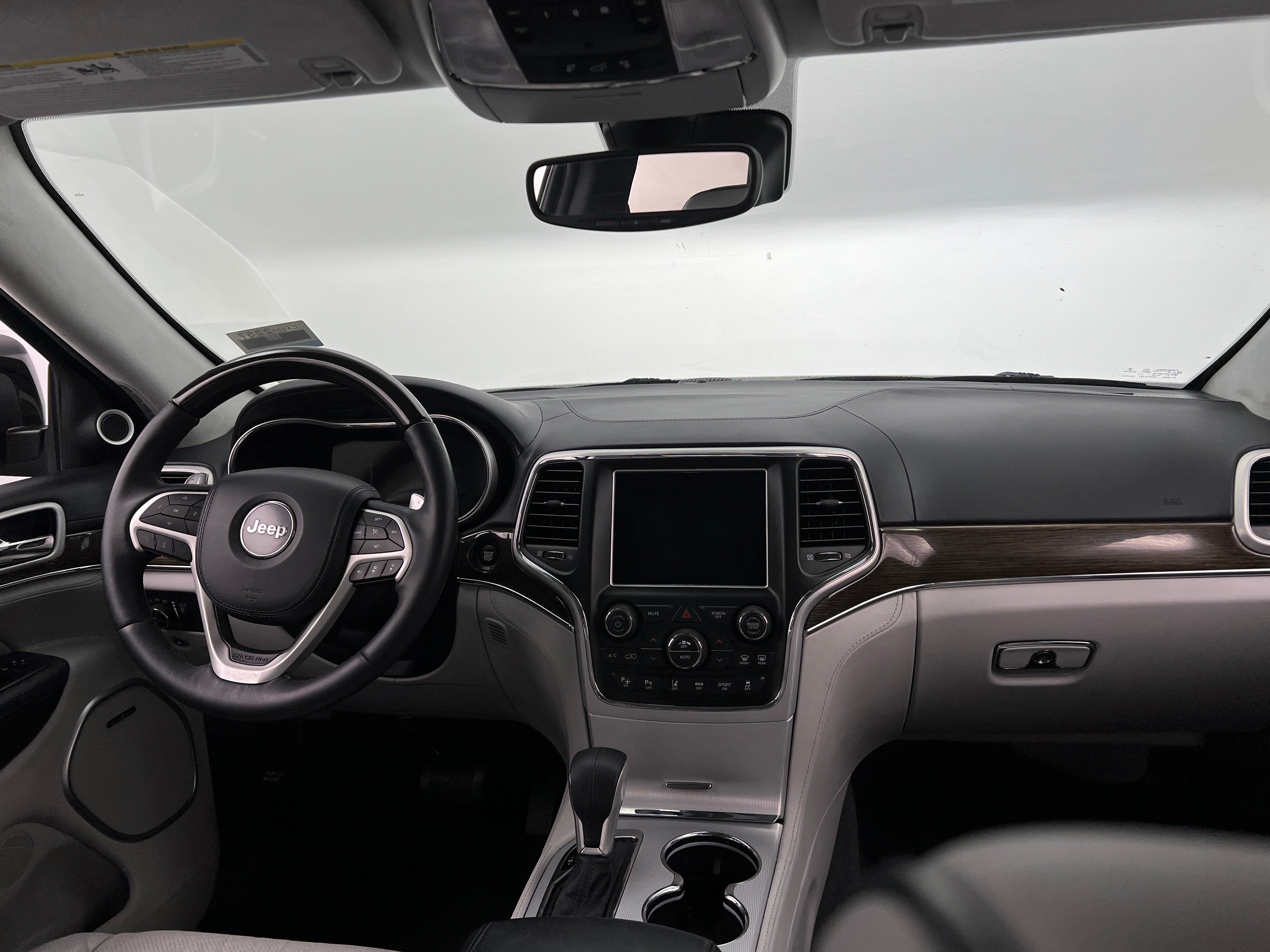 2018 Jeep Grand Cherokee Summit 2