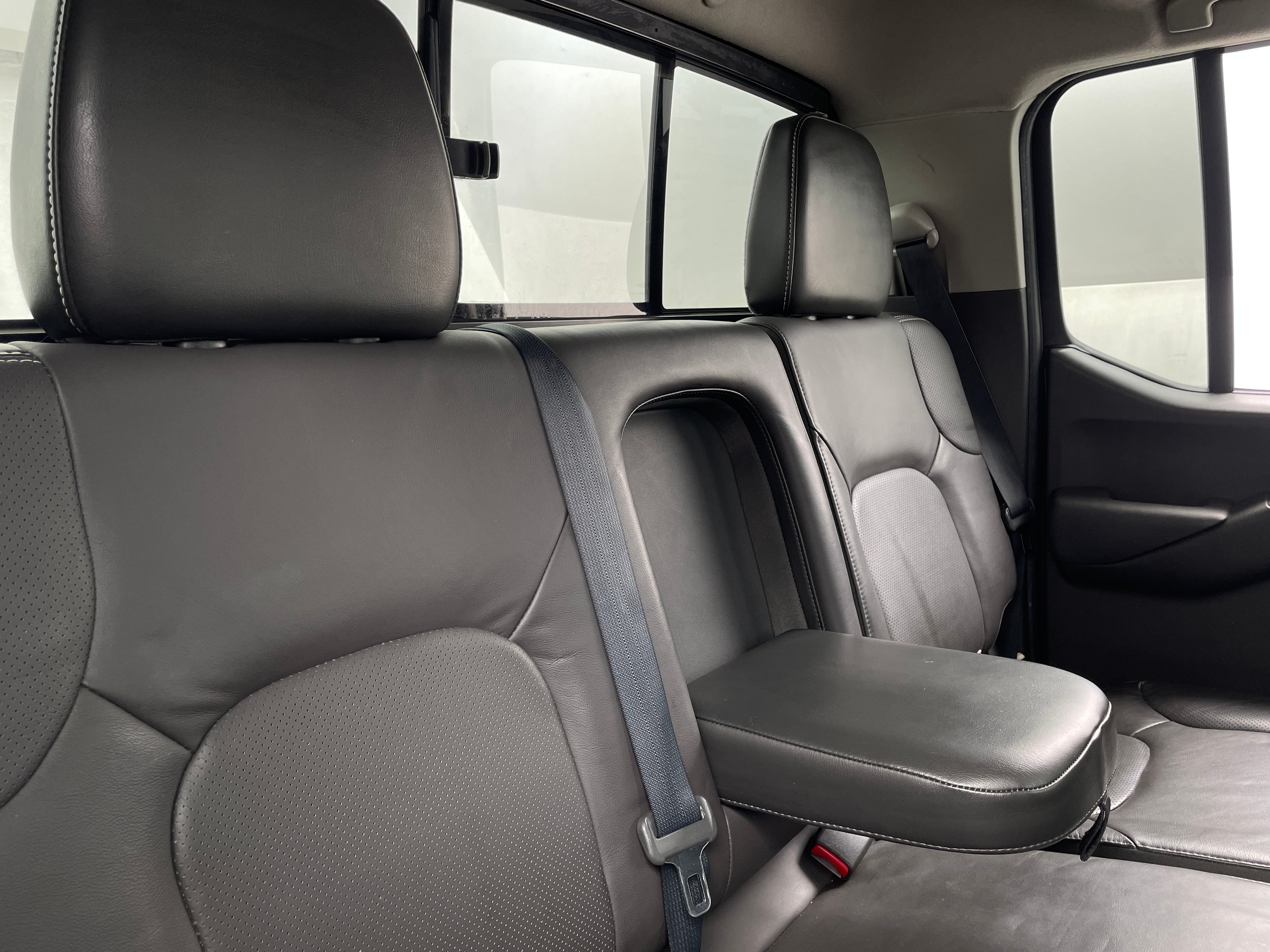 2014 Nissan Frontier PRO-4X 6