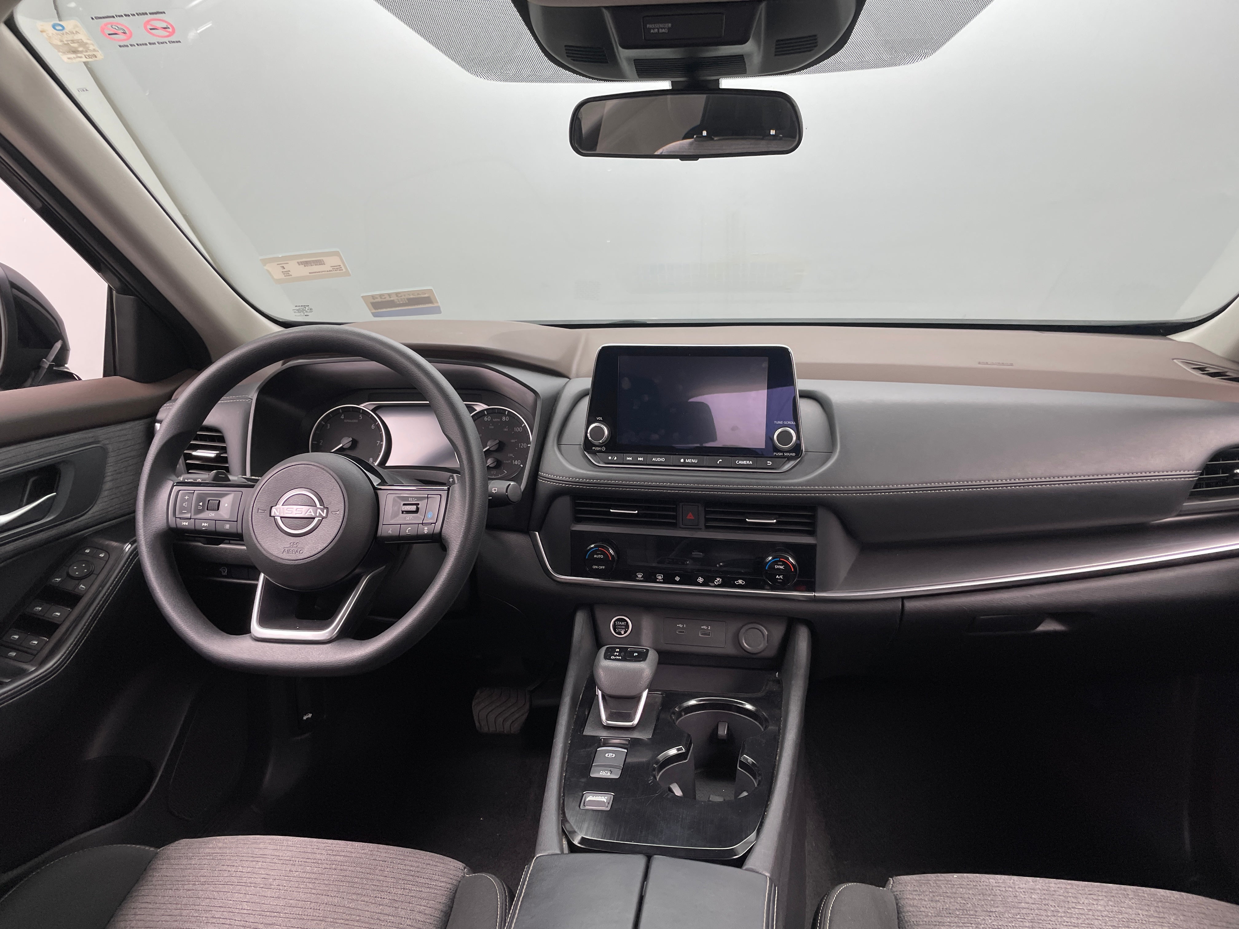 2023 Nissan Rogue SV 3