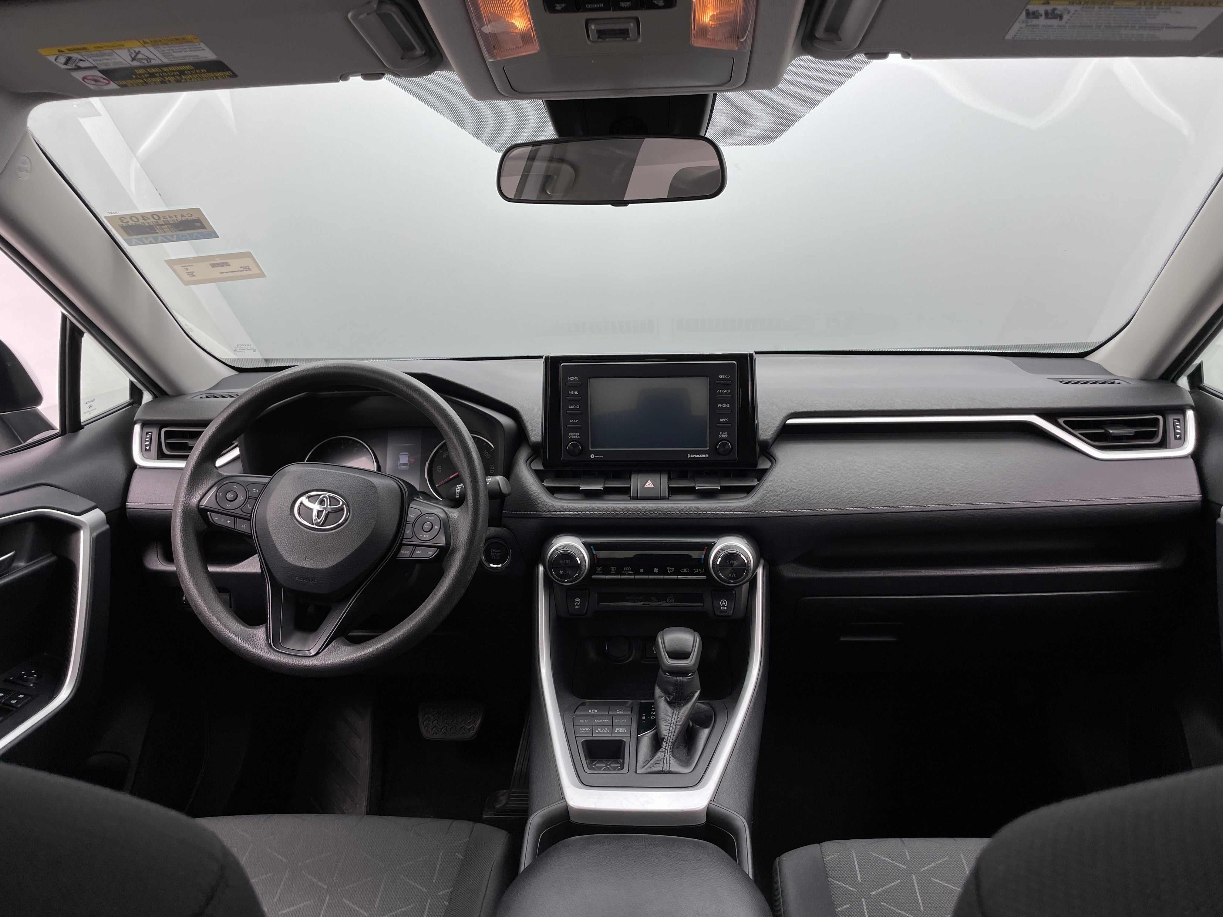2021 Toyota RAV4 XLE 3
