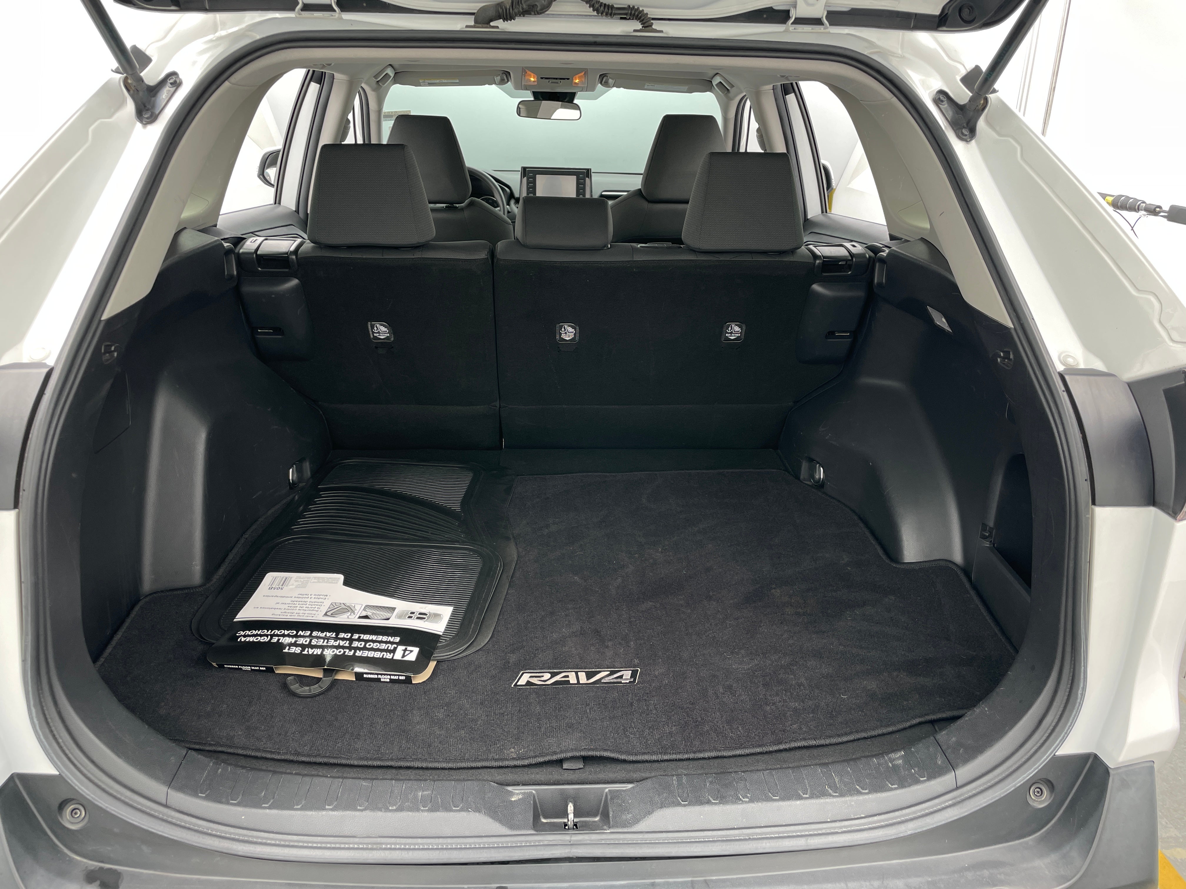 2021 Toyota RAV4 XLE 7