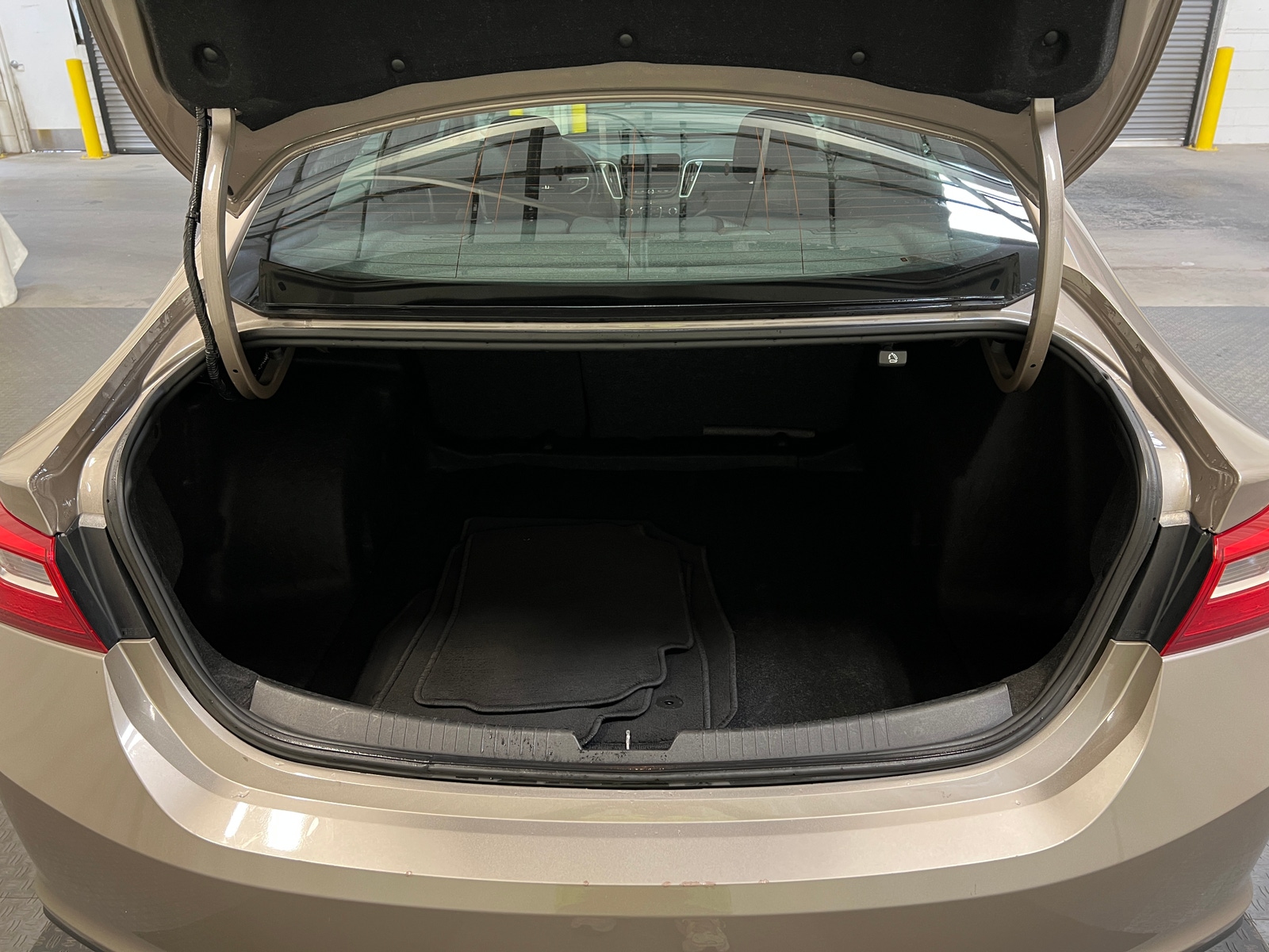 Thumbnail: 2023 Chevrolet Malibu - 7