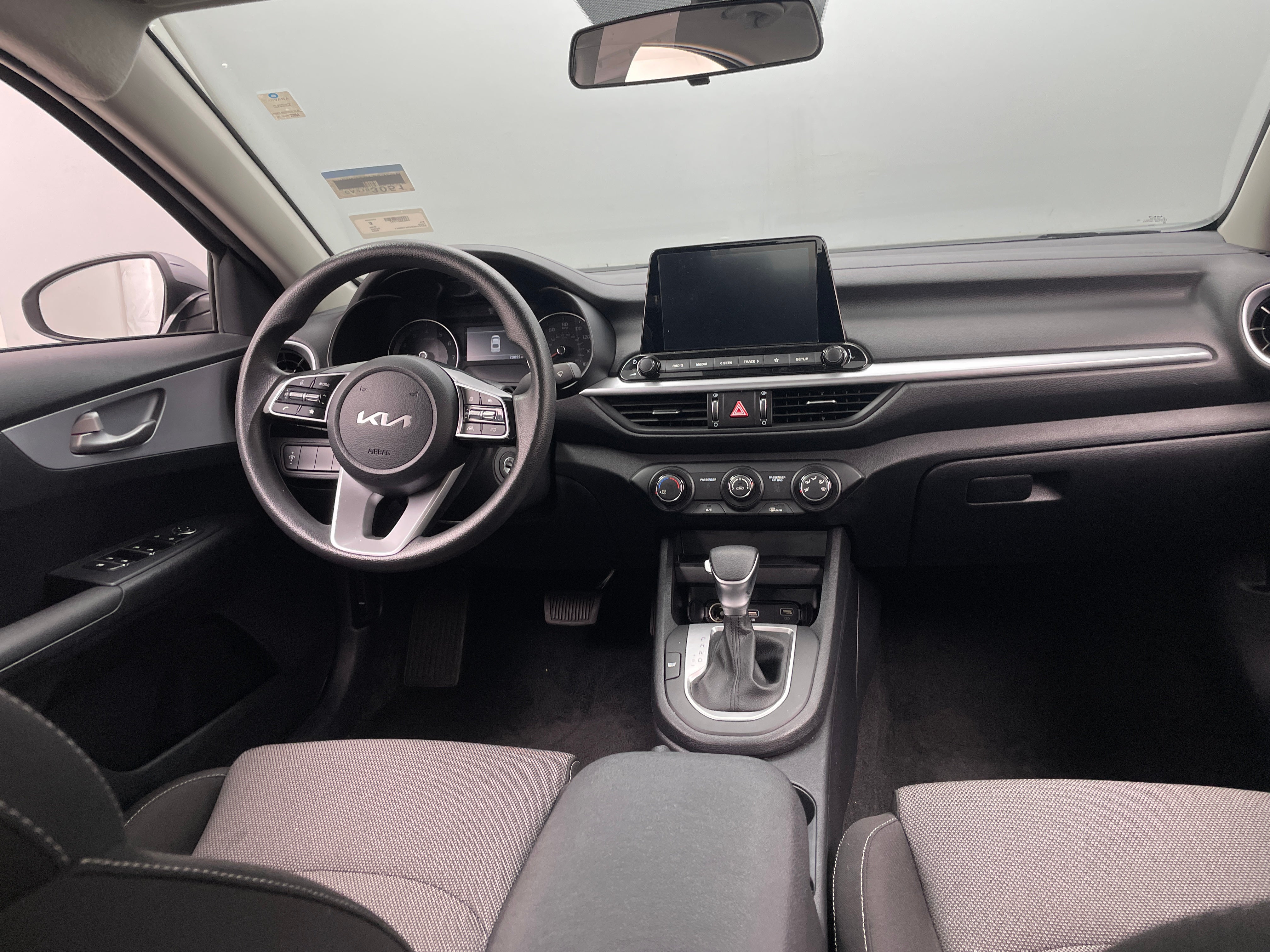 2024 Kia Forte LXS 3