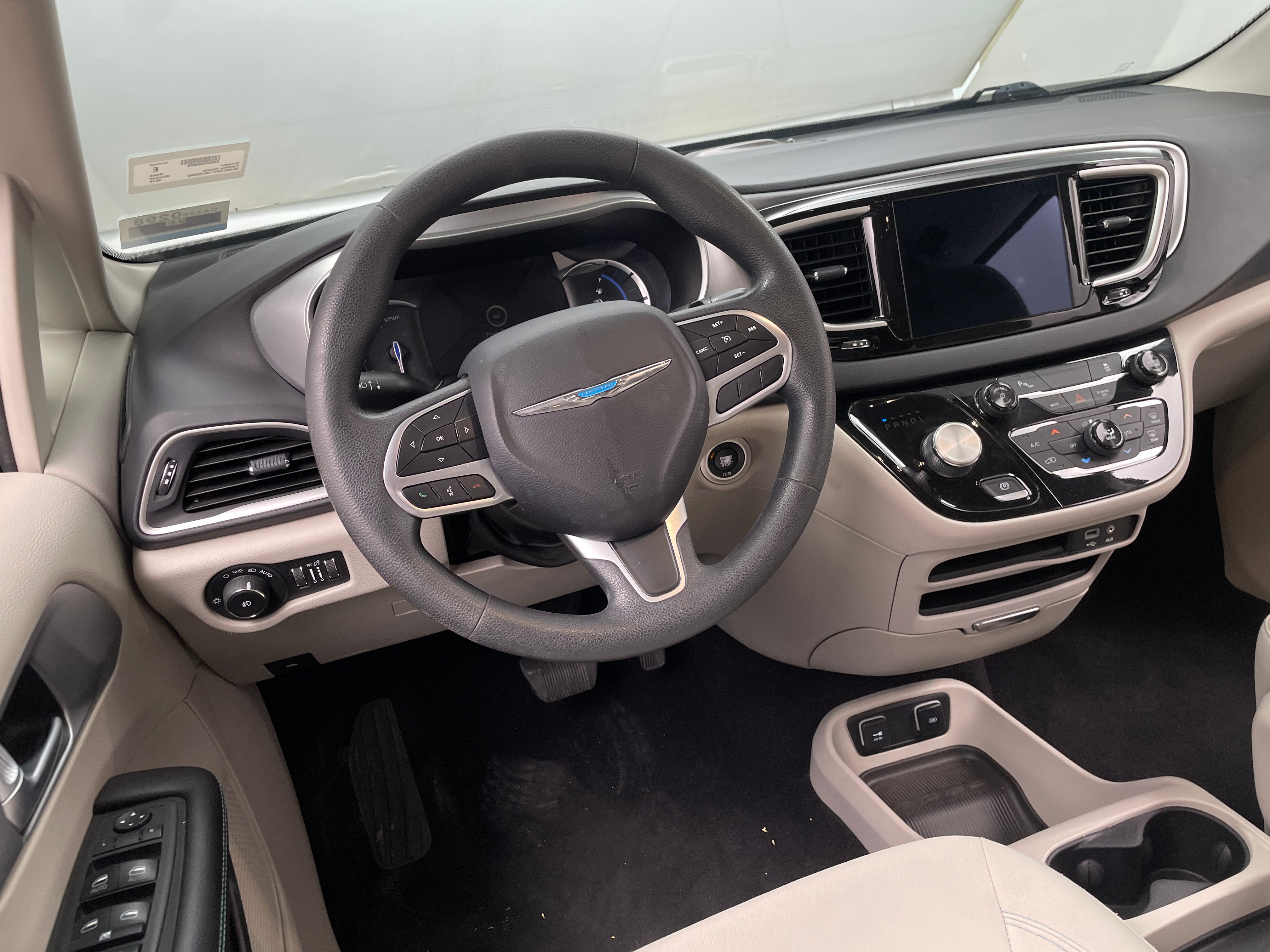 2018 Chrysler Pacifica Hybrid Touring Plus 5