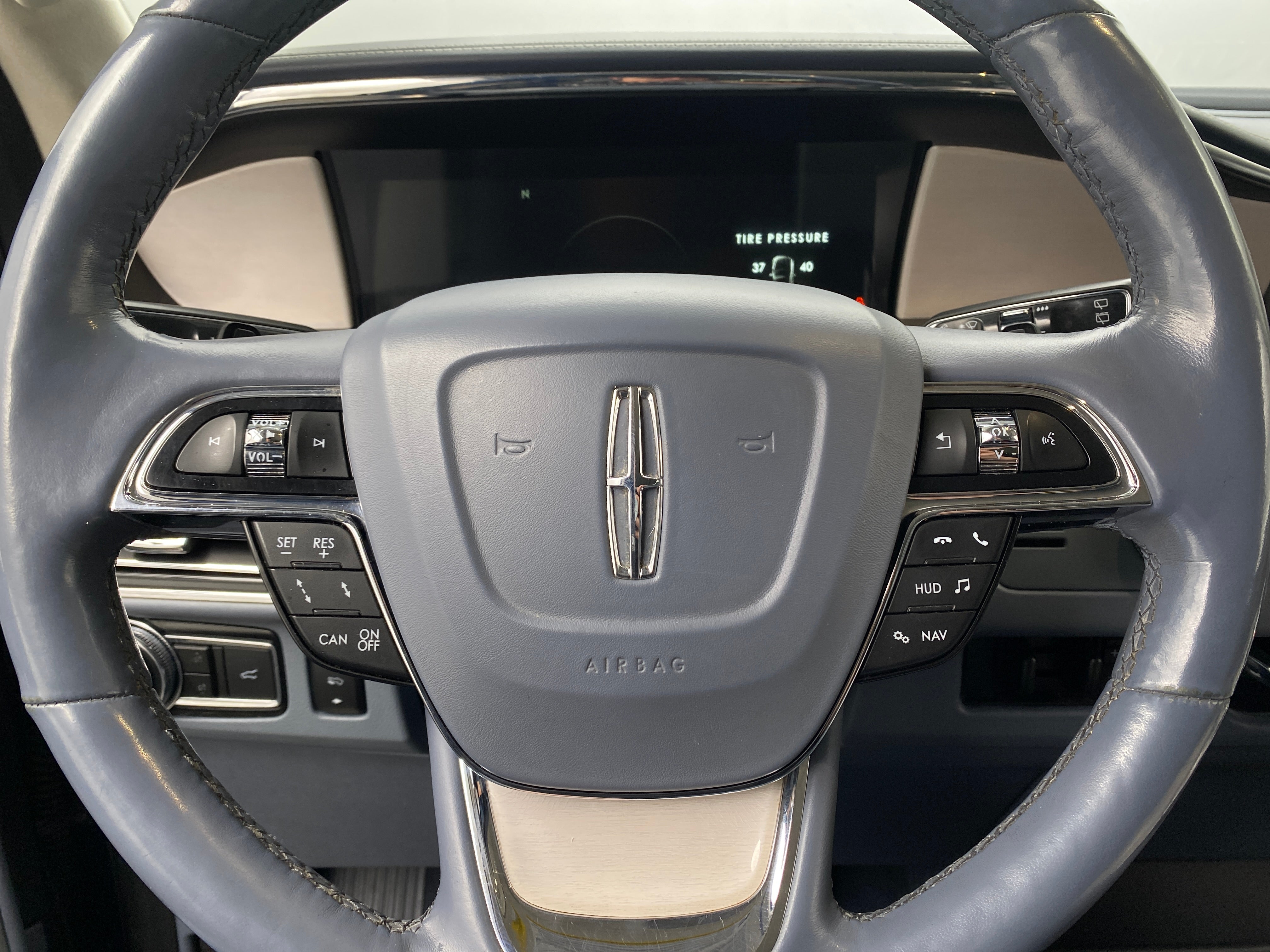 2020 Lincoln Navigator Black Label 4