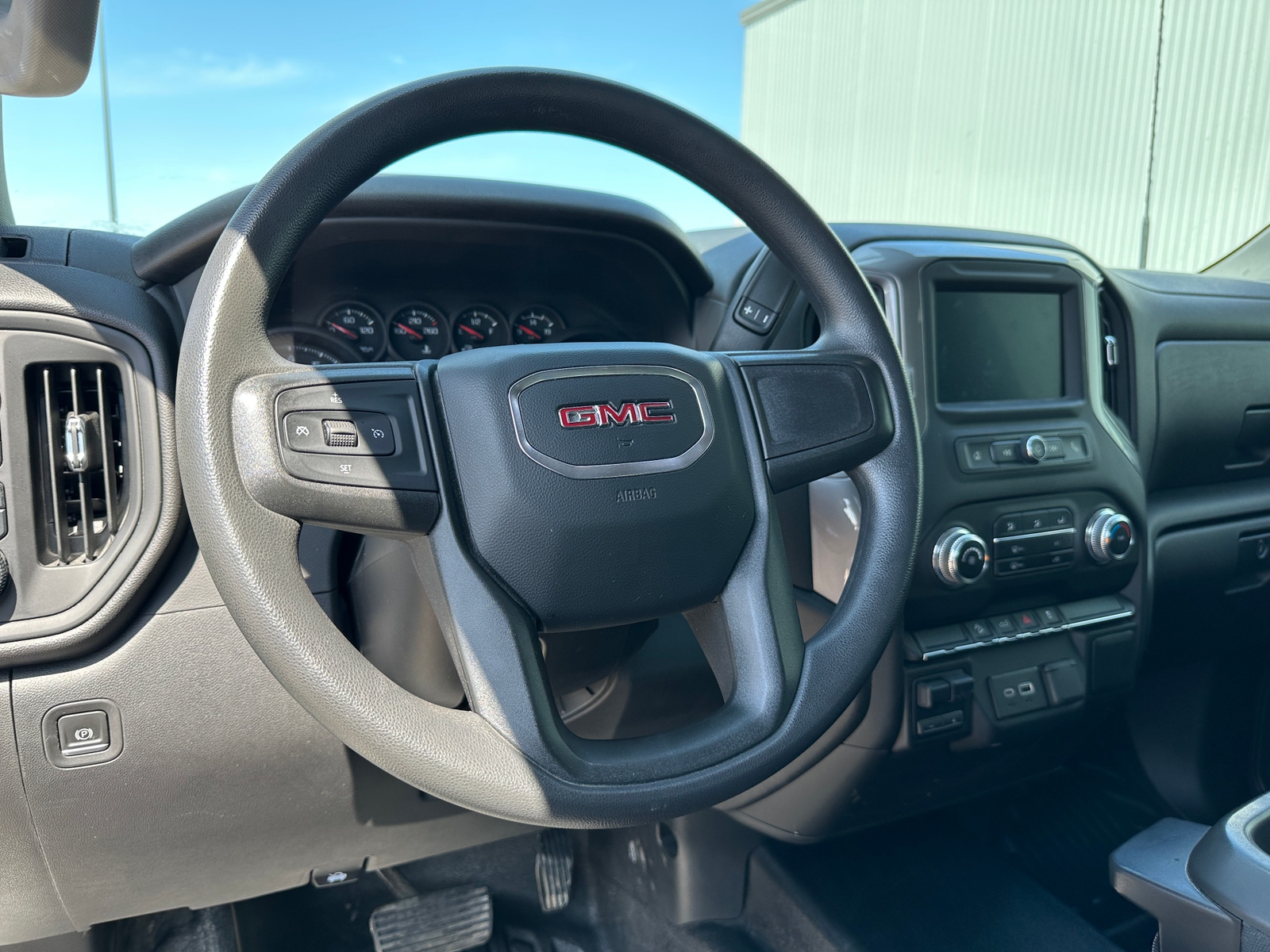 Thumbnail: 2023 GMC Sierra 2500 - 4