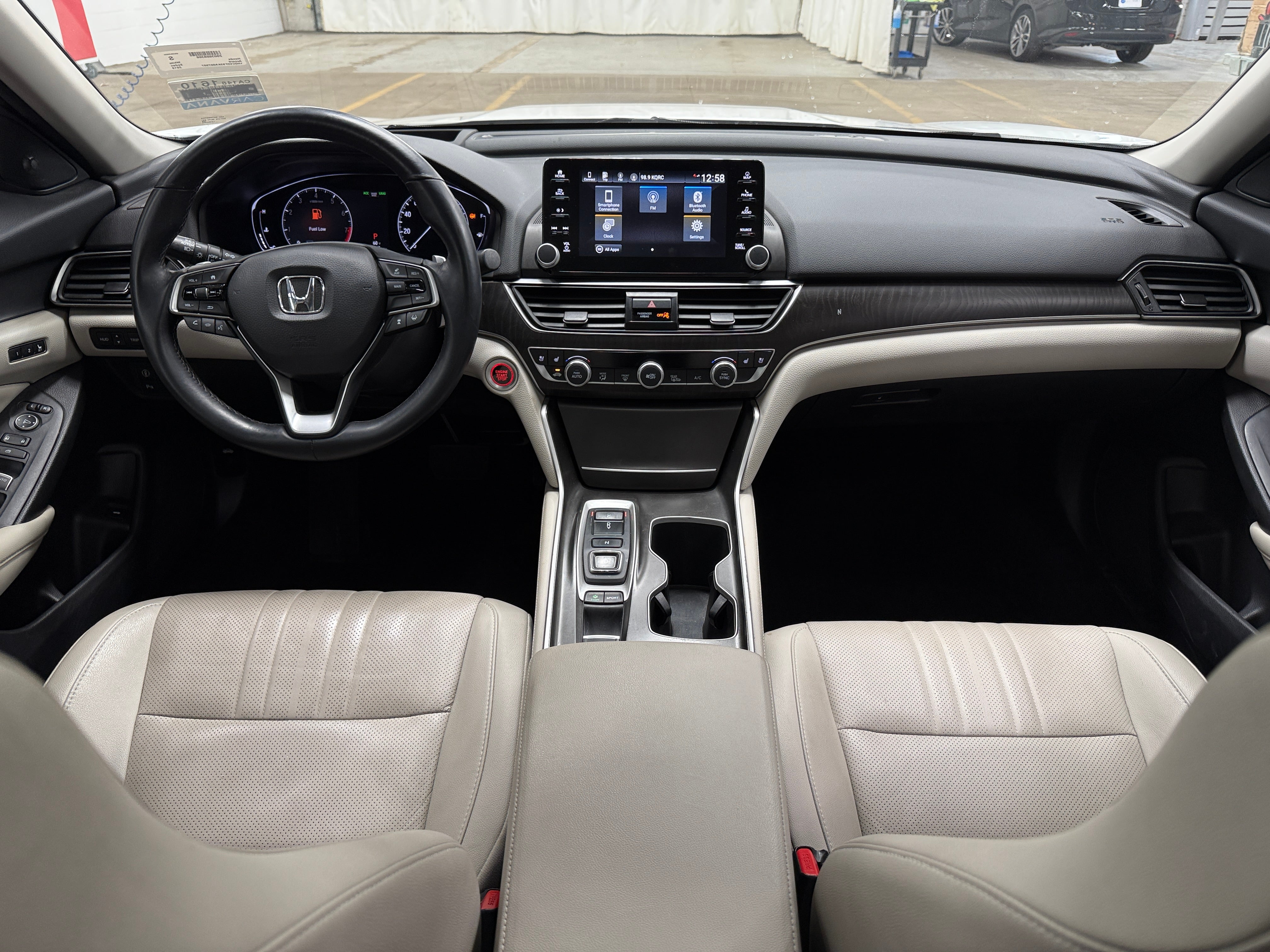2019 Honda Accord Touring 2