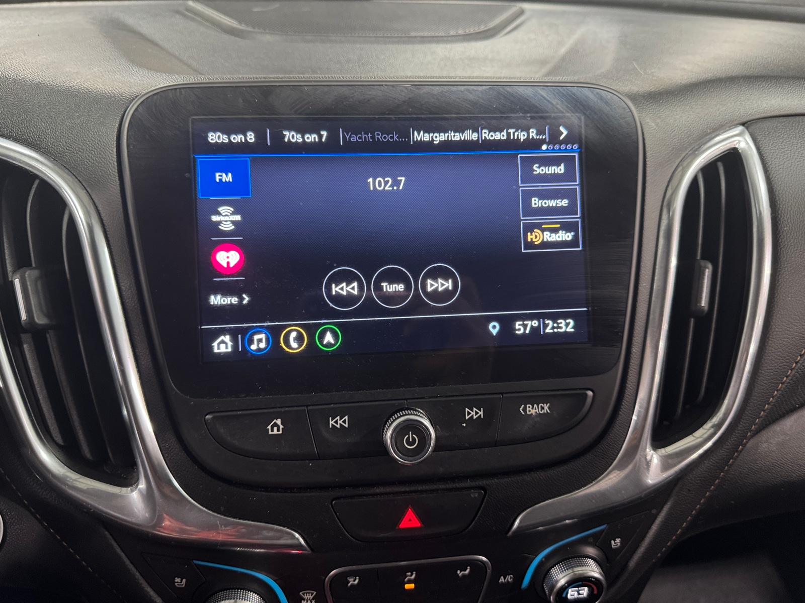Thumbnail: 2020 Chevrolet Equinox - 3