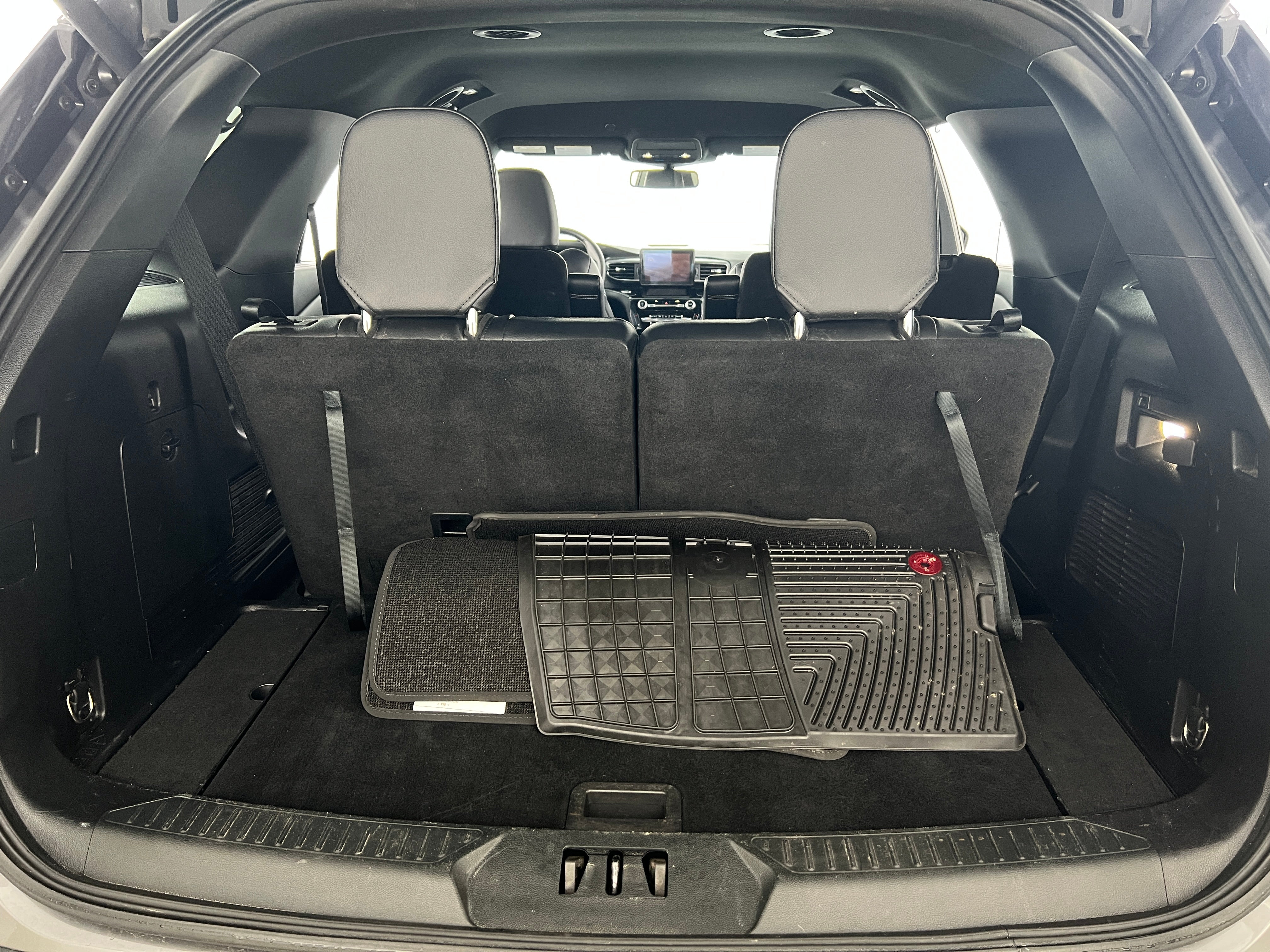 2022 Ford Explorer ST 6