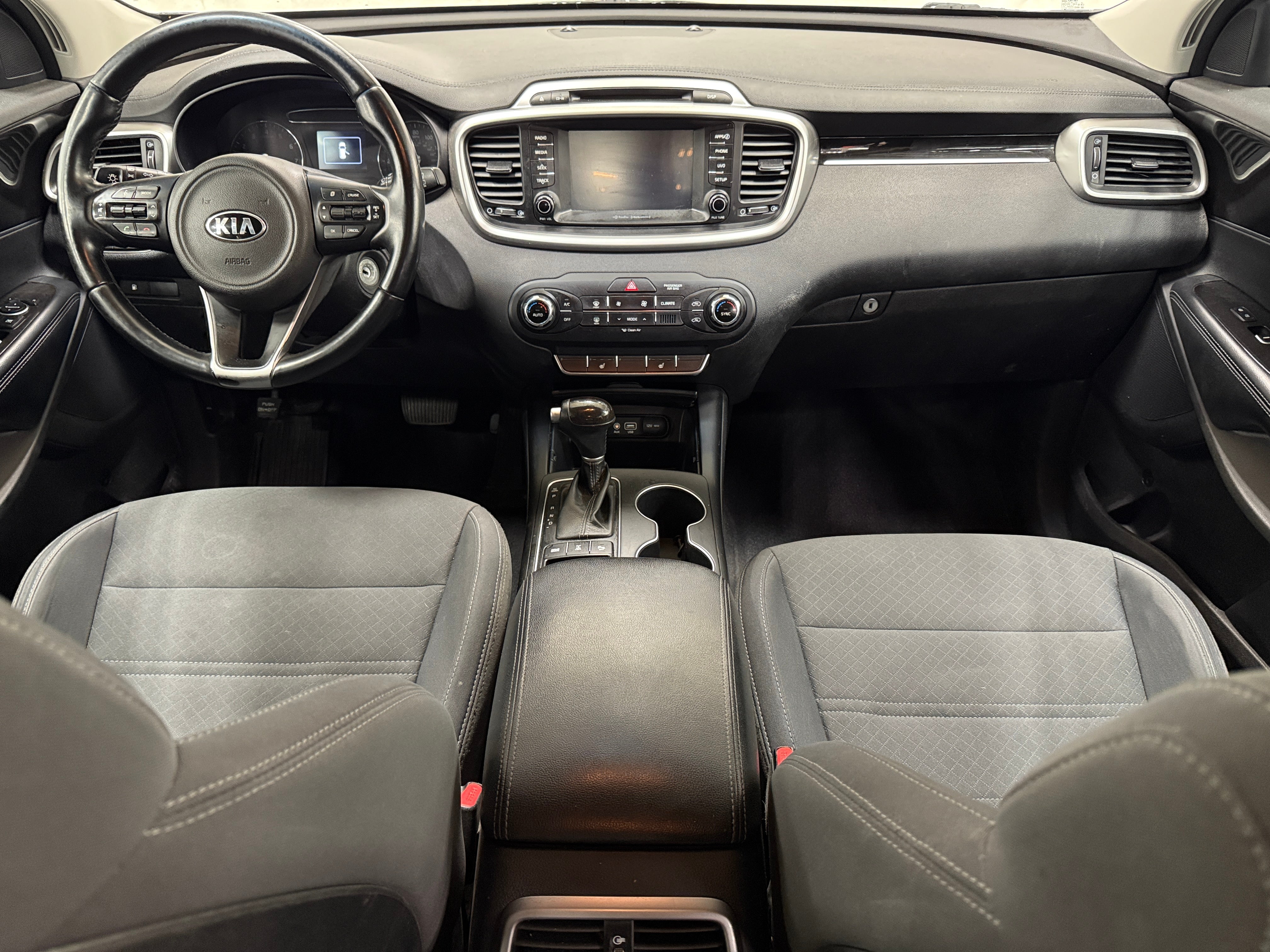 2017 Kia Sorento LX 3
