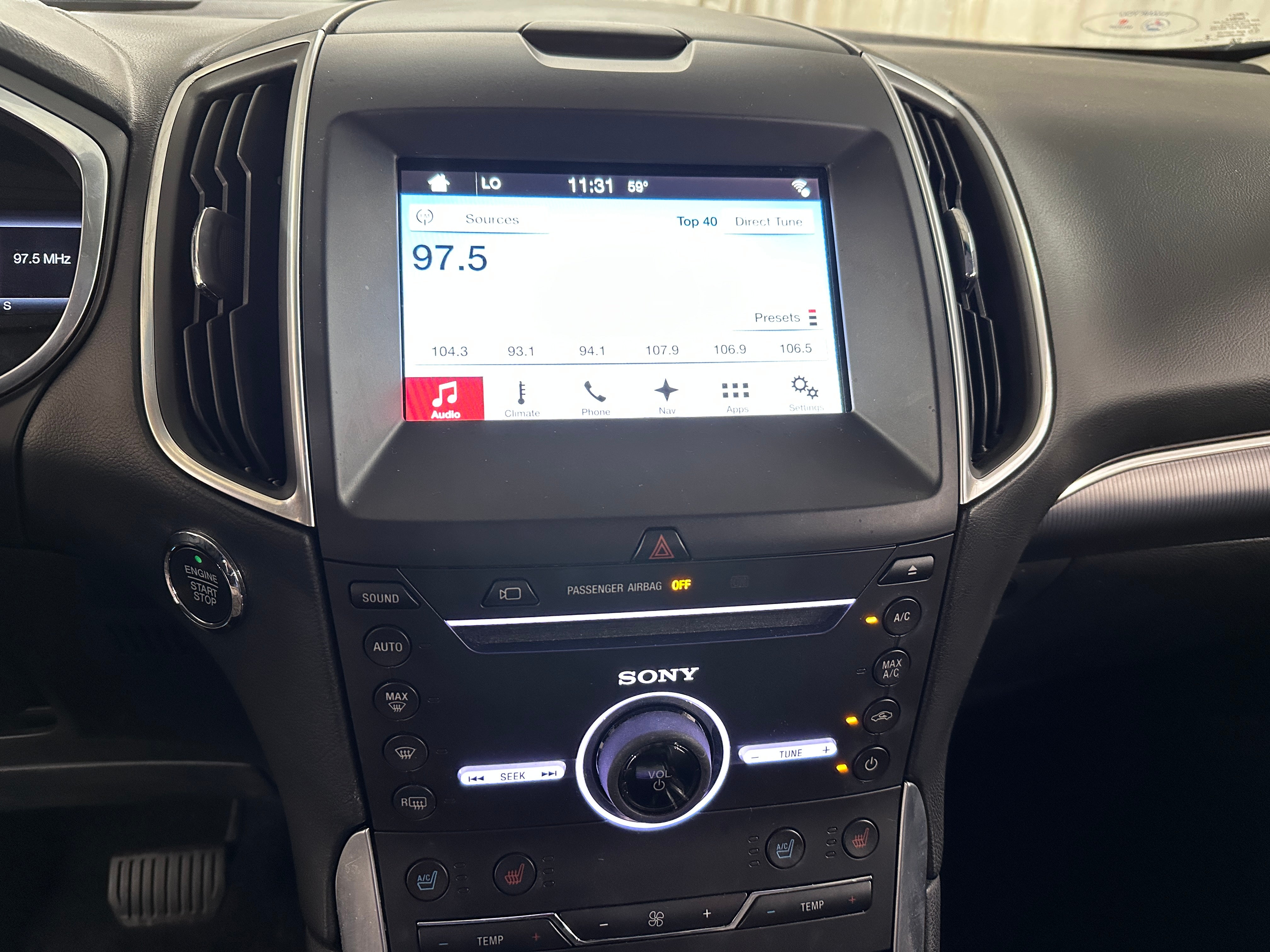 2016 Ford Edge Titanium 3