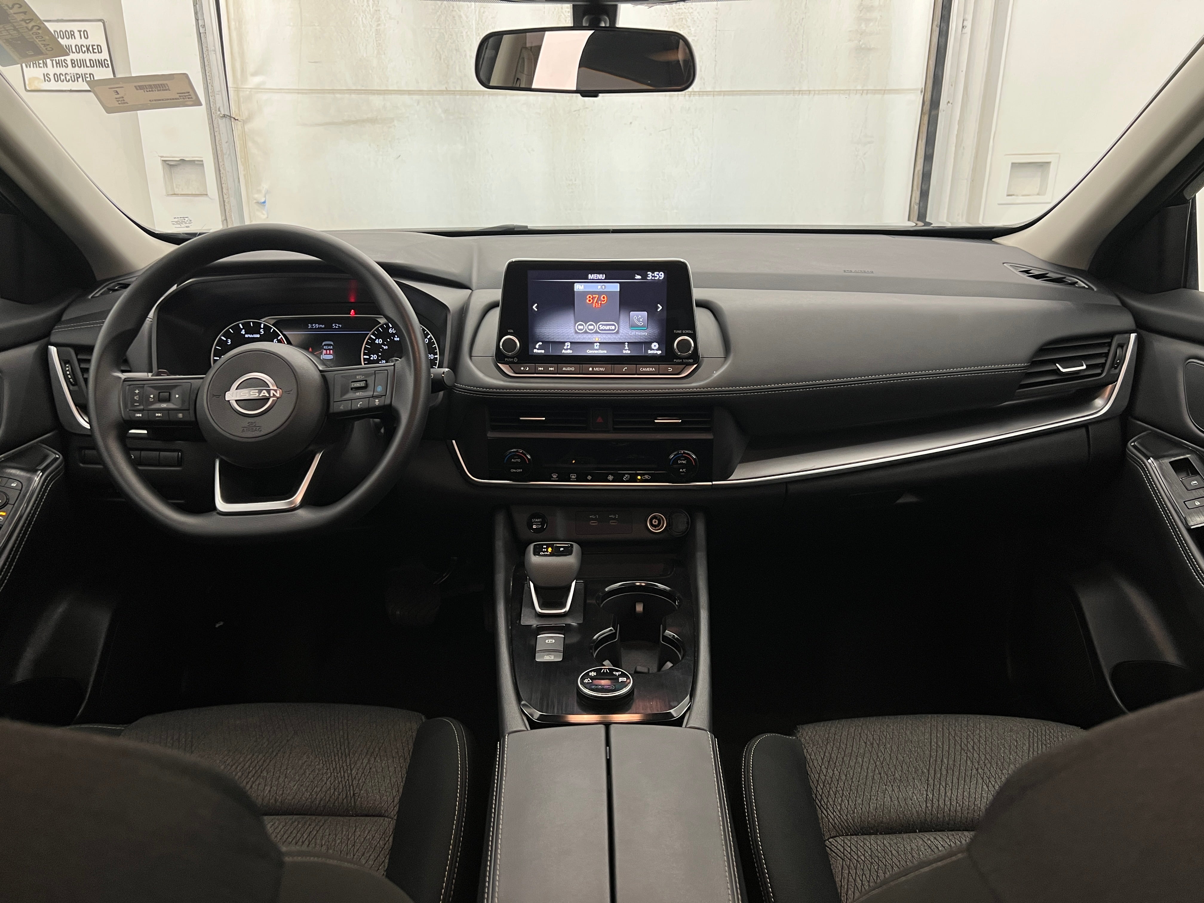 2024 Nissan Rogue SV 3
