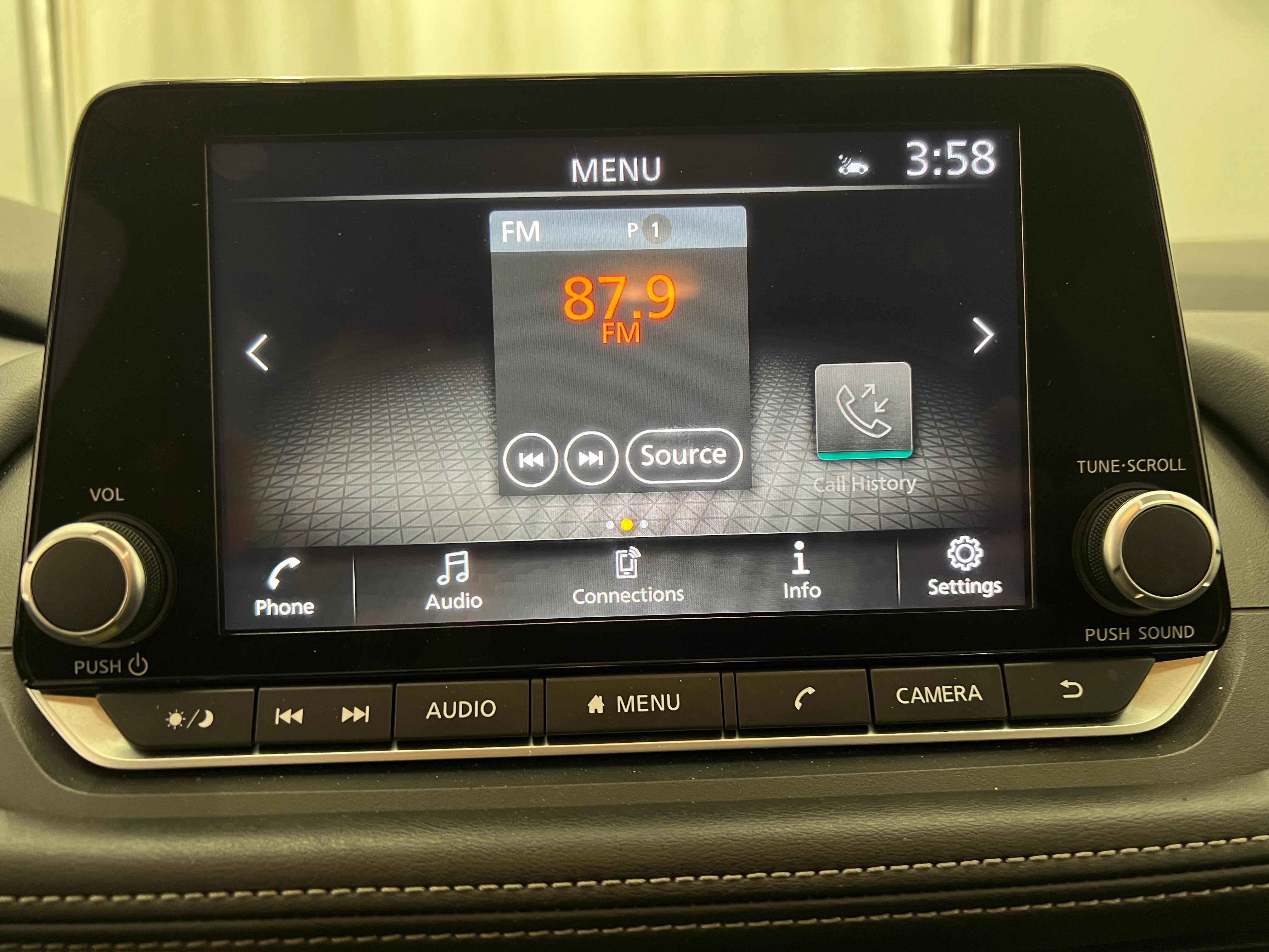 2024 Nissan Rogue SV 4