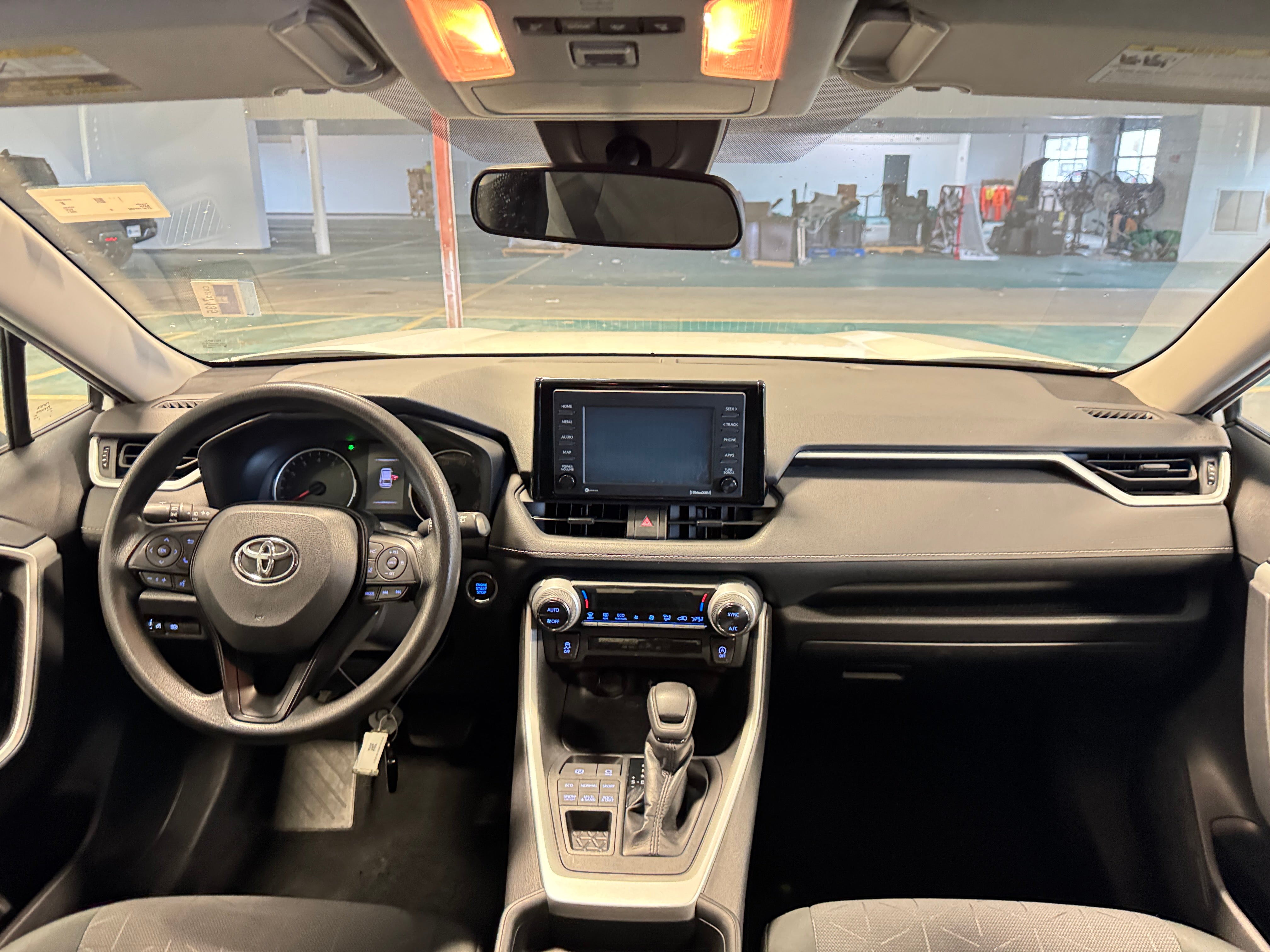 2021 Toyota RAV4 XLE 3