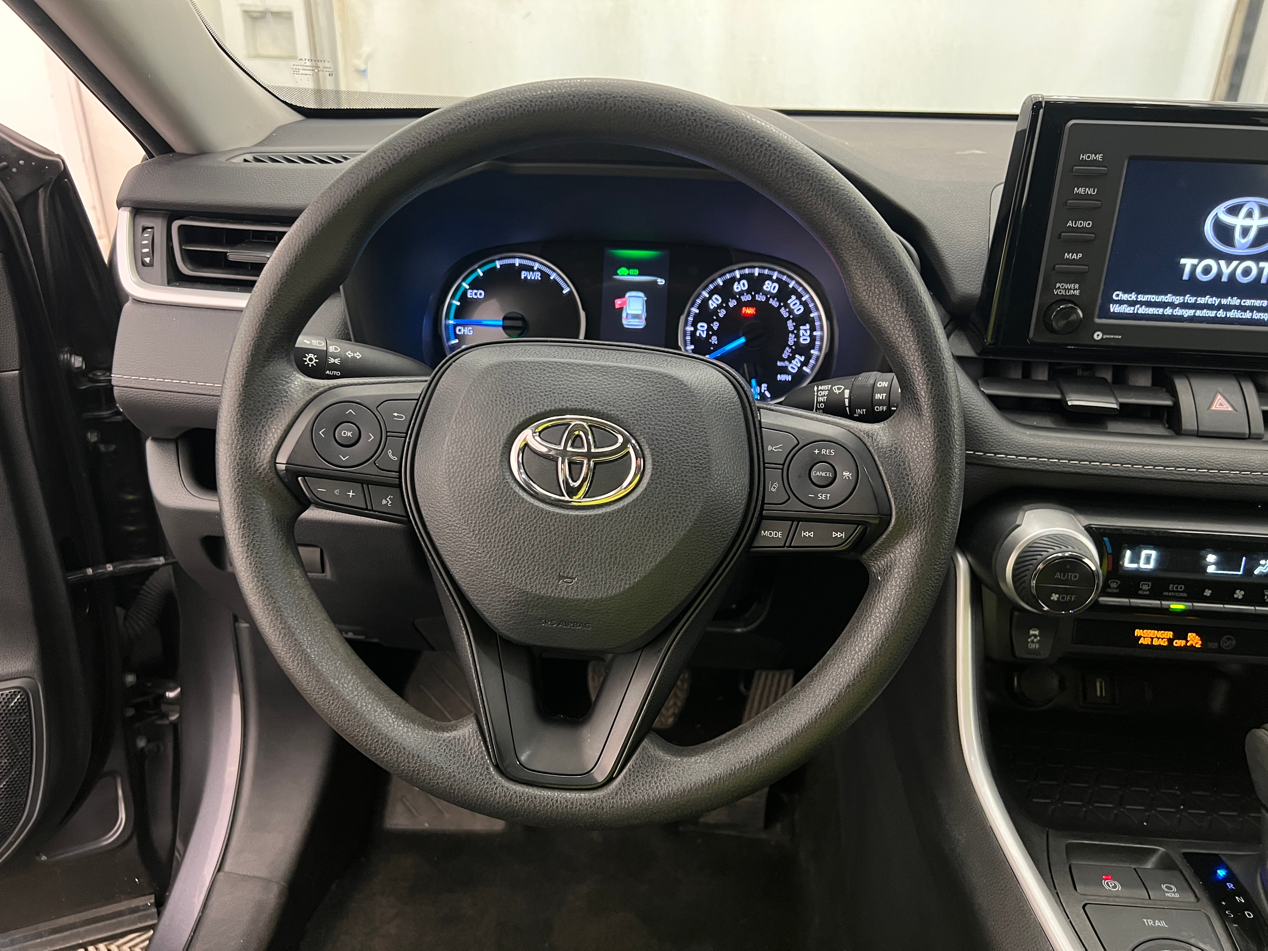 2022 Toyota RAV4 XLE 5