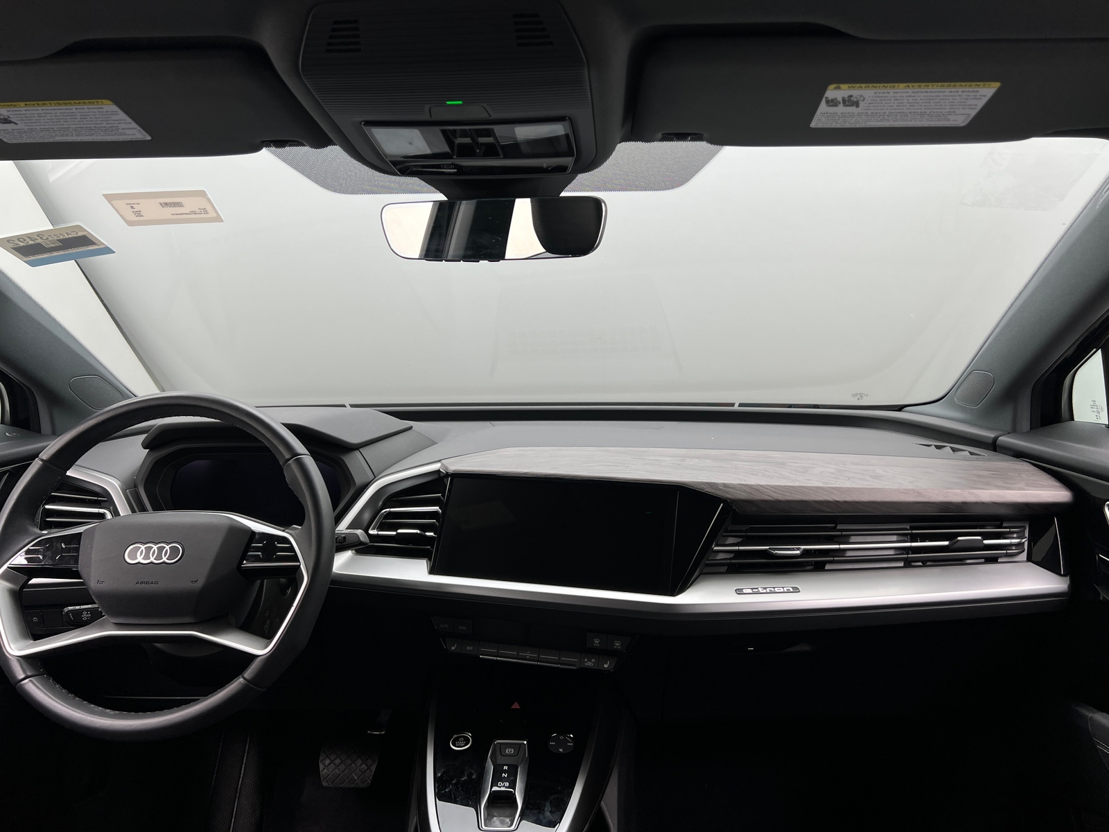 Thumbnail: 2024 Audi Q4 e-tron - 3