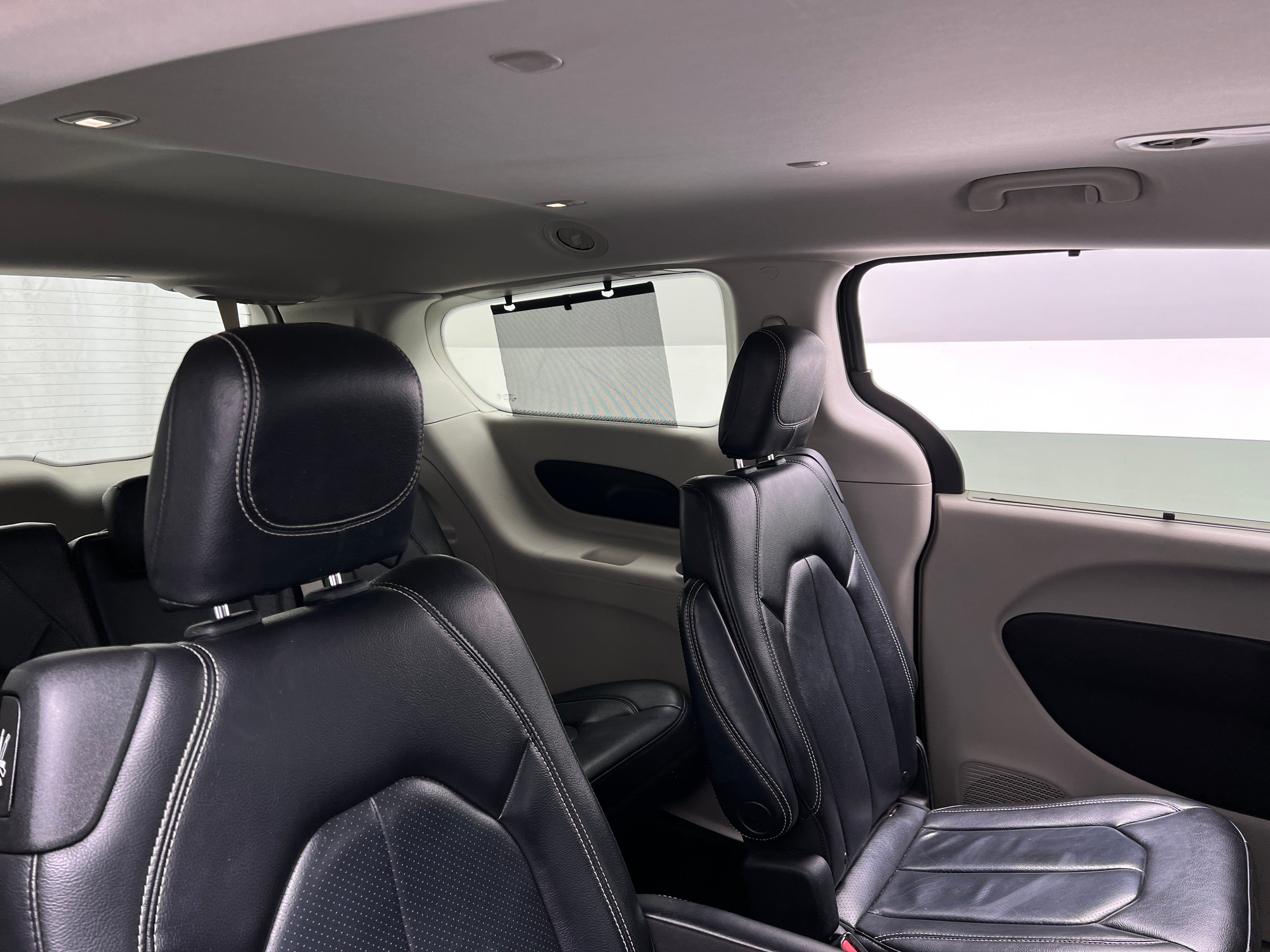 2022 Chrysler Pacifica Touring L 5