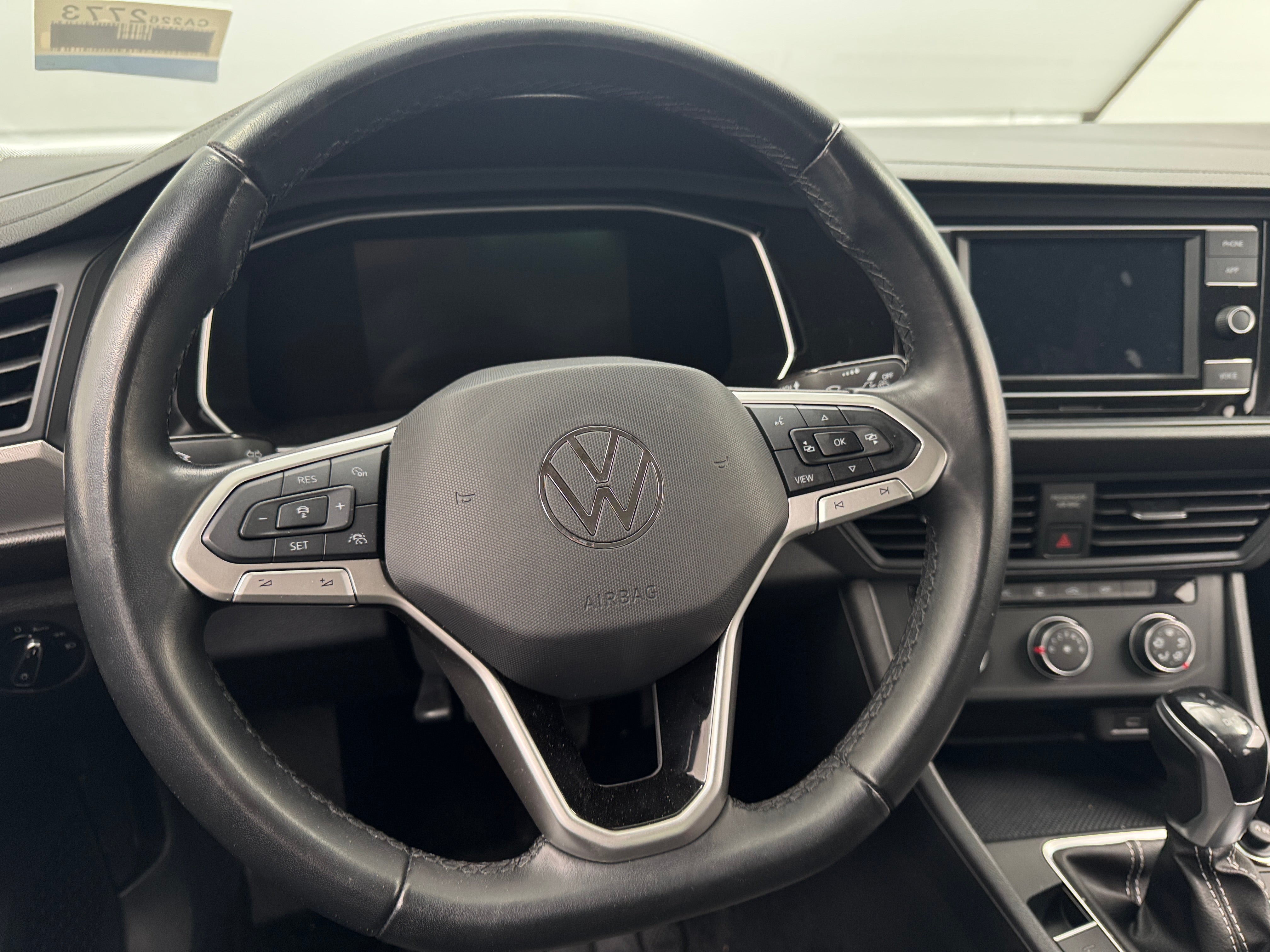 Thumbnail: 2022 Volkswagen Jetta - 5