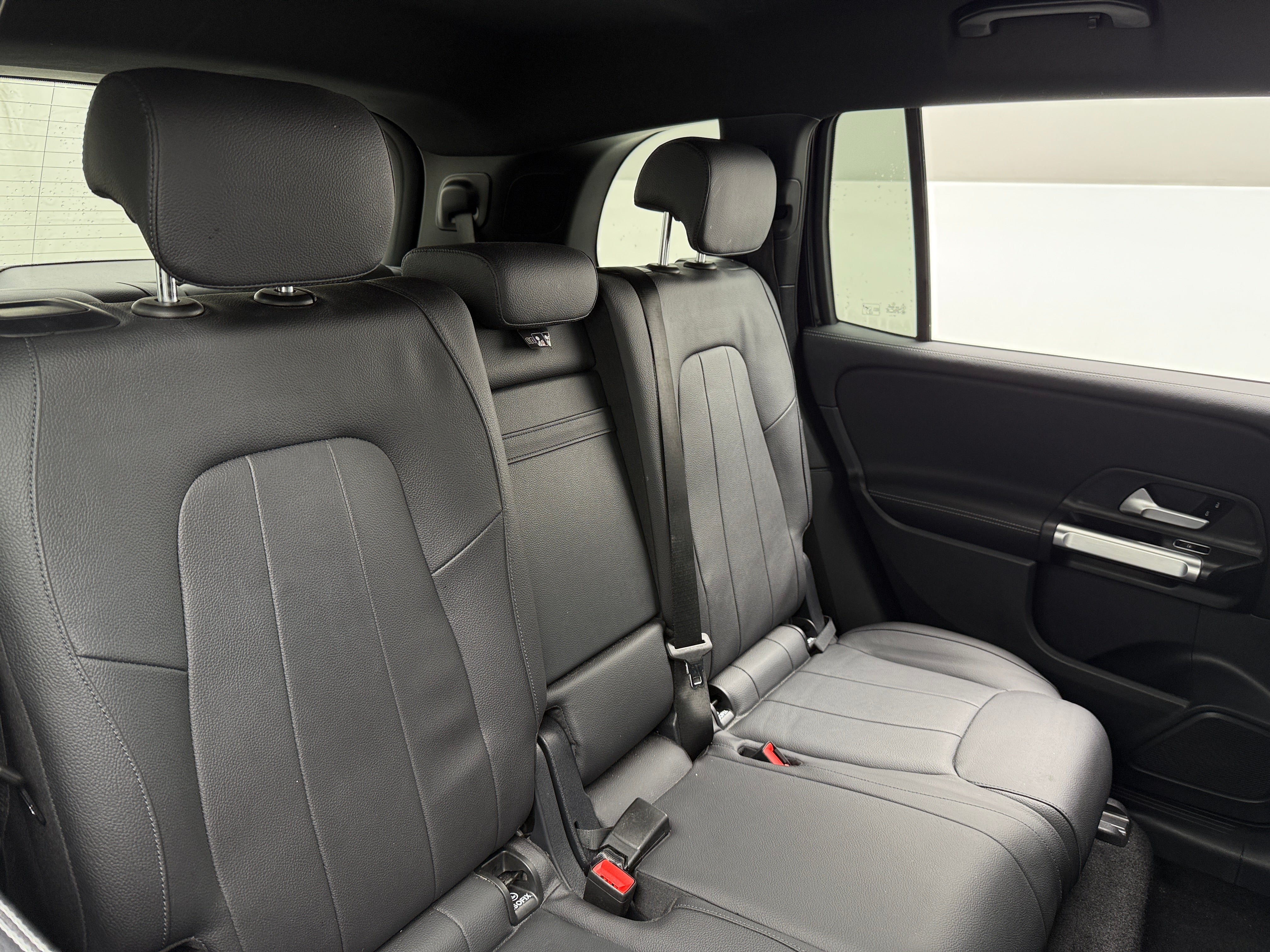 2022 Mercedes-Benz GLB 250 5